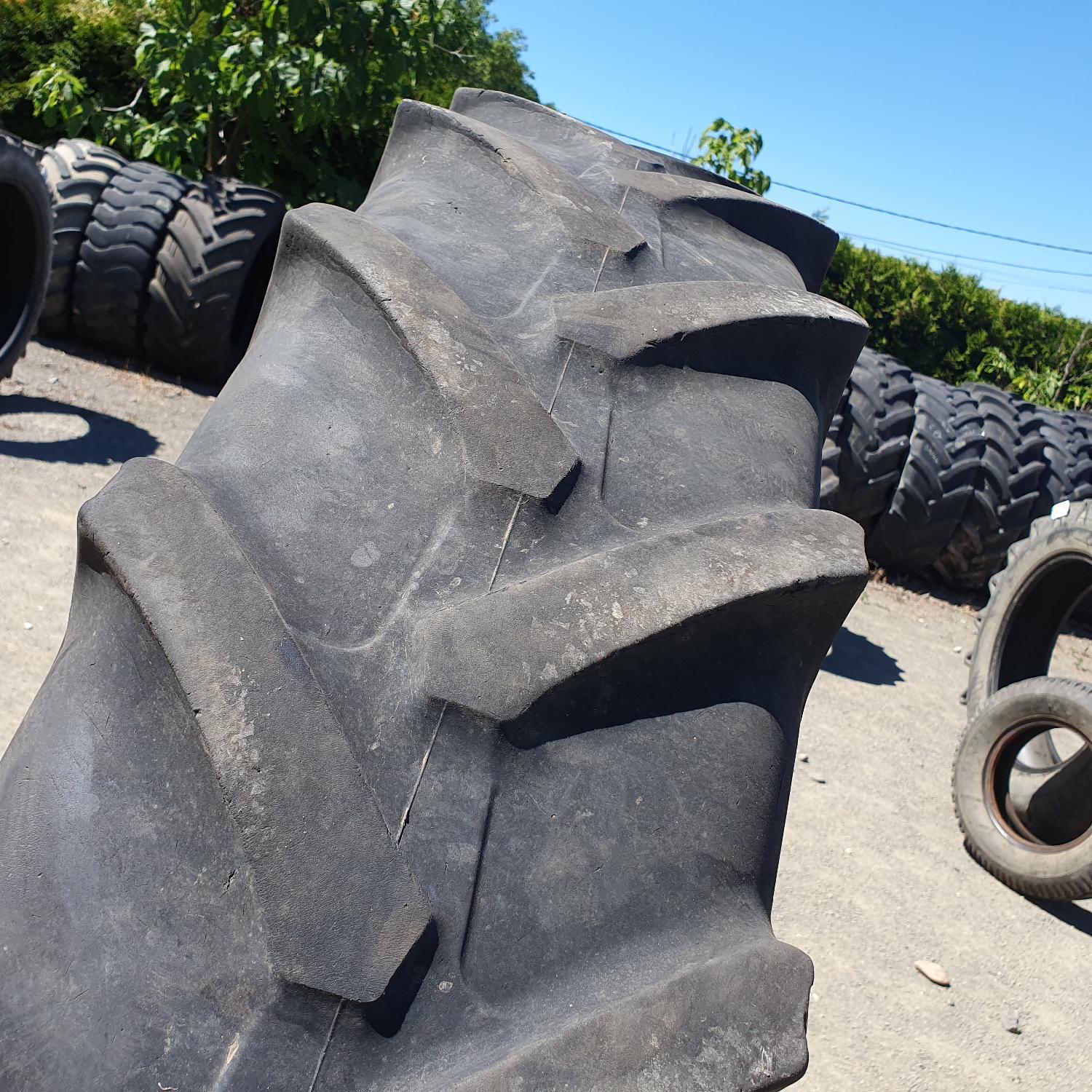 Cauciucuri 300/95R46 Bkt