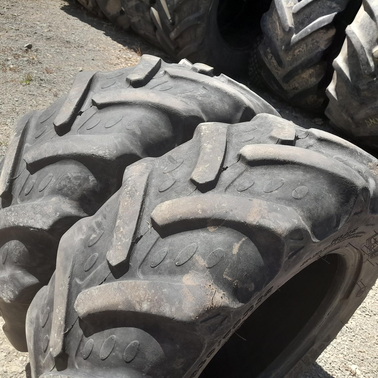  Cauciucuri 260/70R16 Bkt