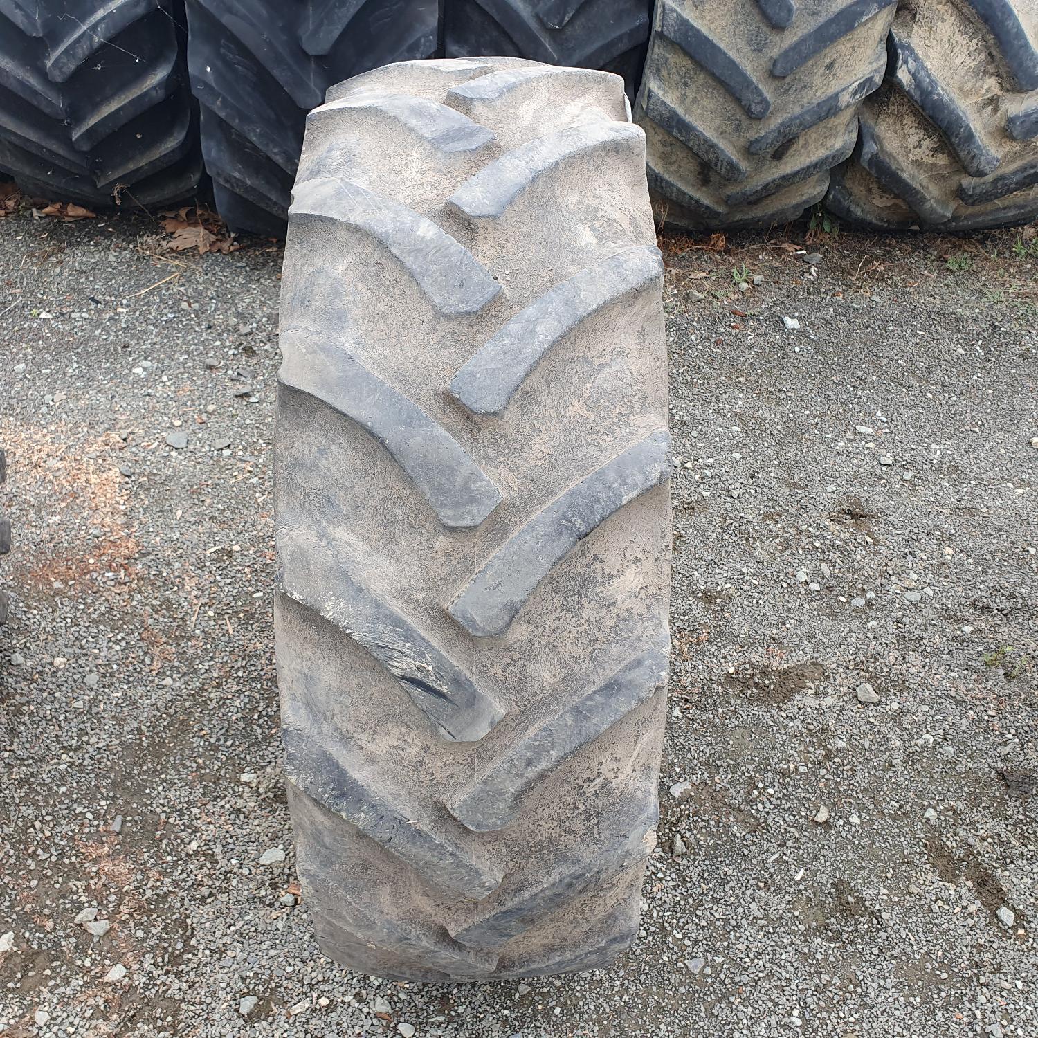  Cauciucuri 340/85R24 Continental