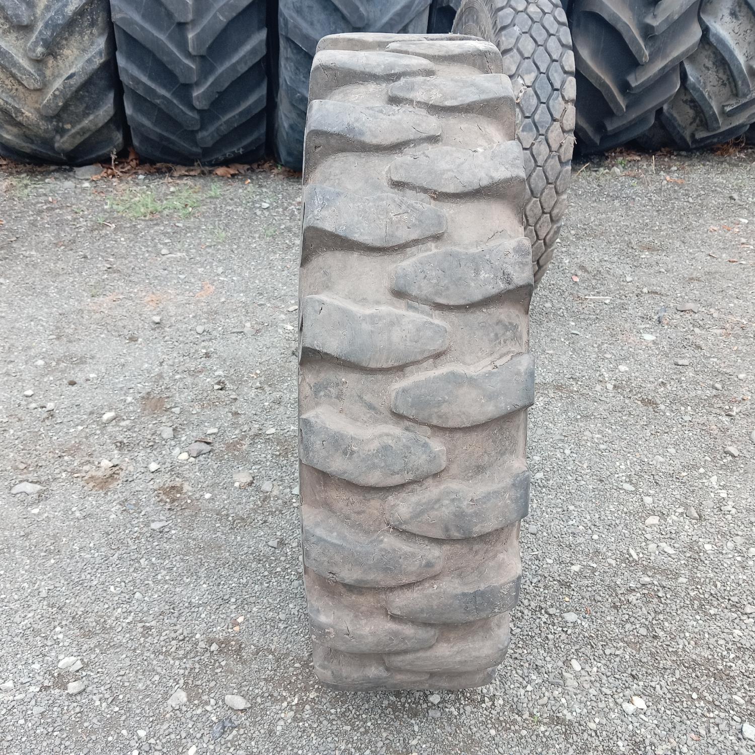  Cauciucuri 10.00-20 Armour