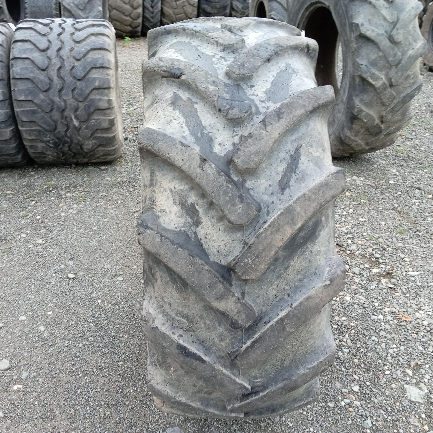  Cauciucuri 365/70R18  Continental