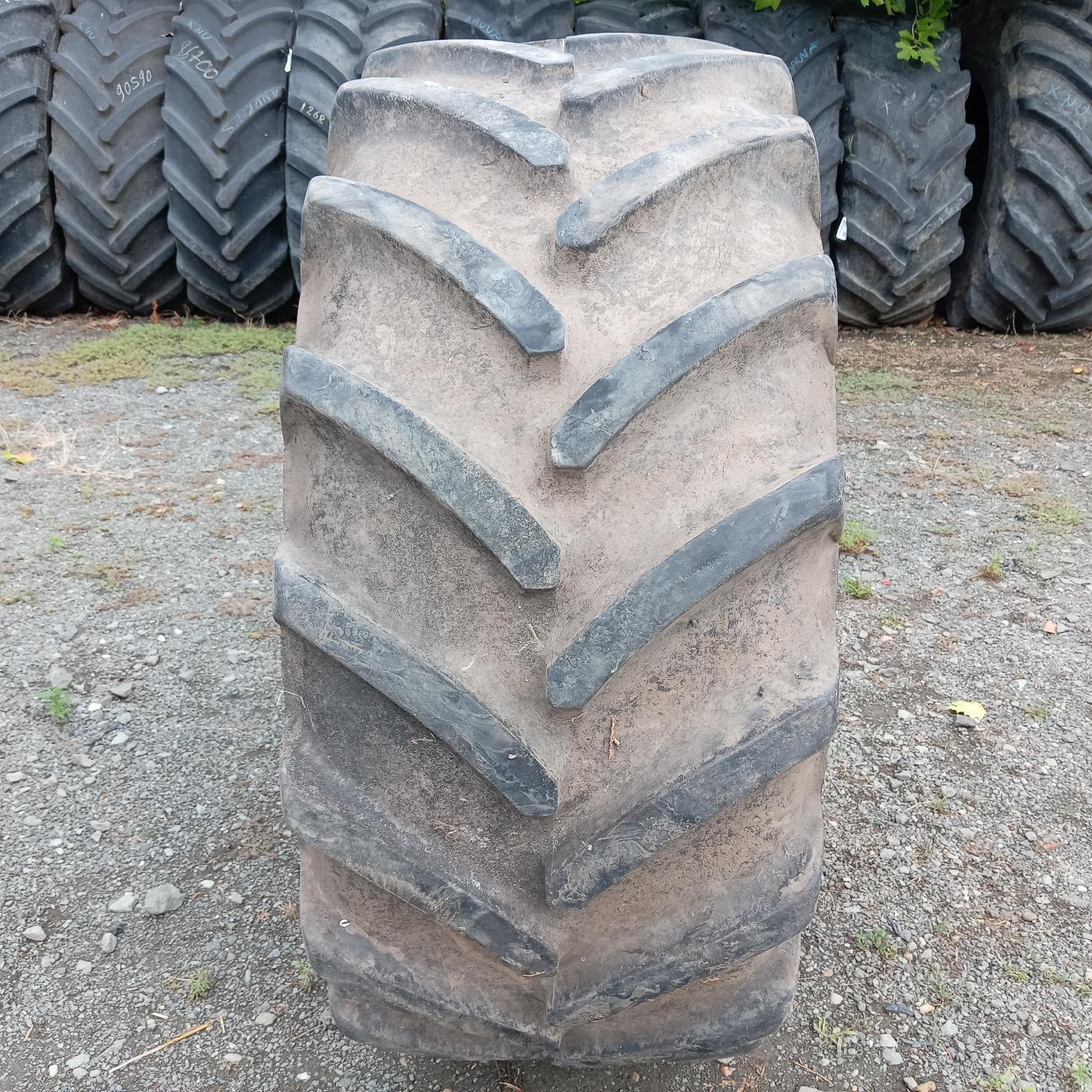  Cauciucuri 540/65R24 Michelin