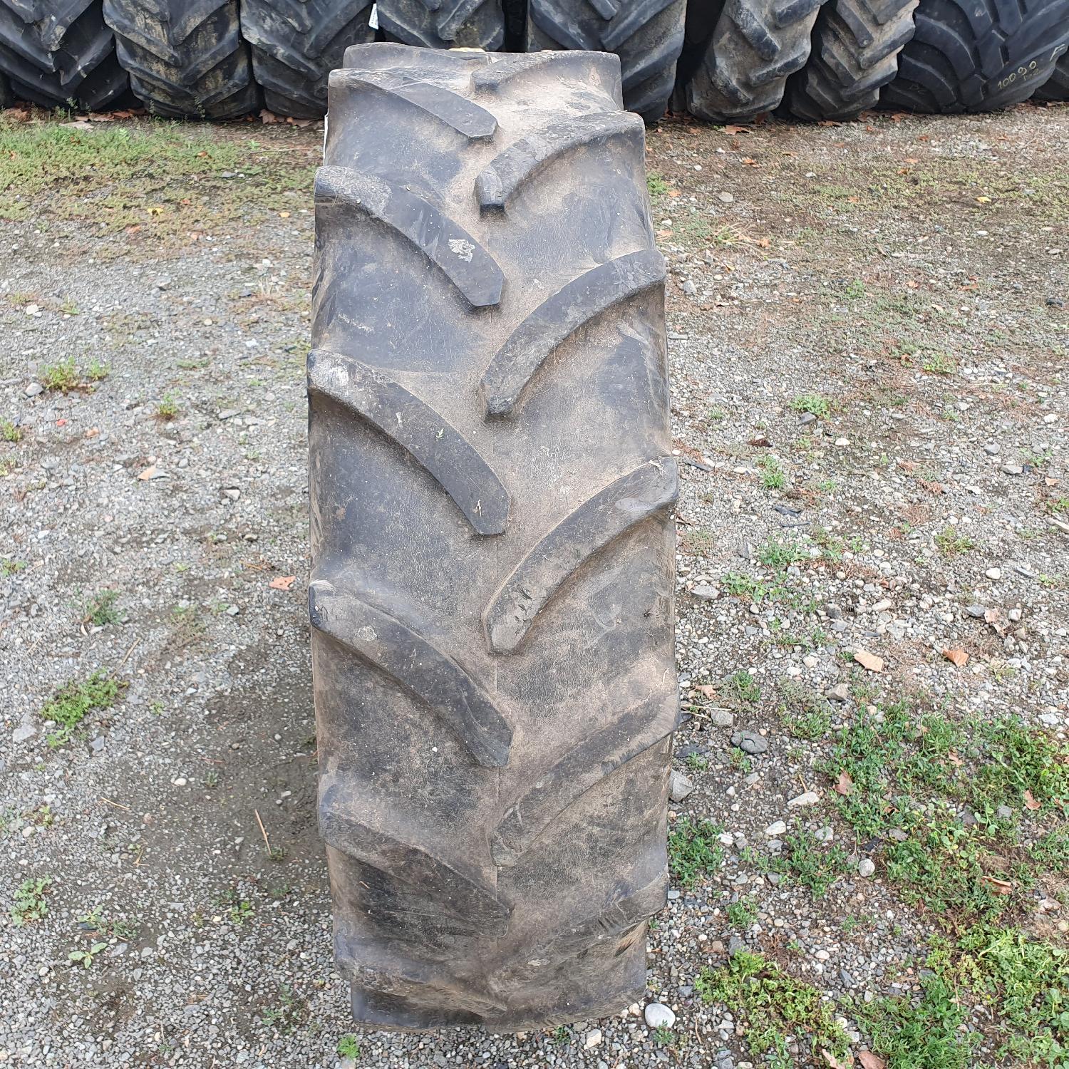  Cauciucuri 320/85R28 Vredestein