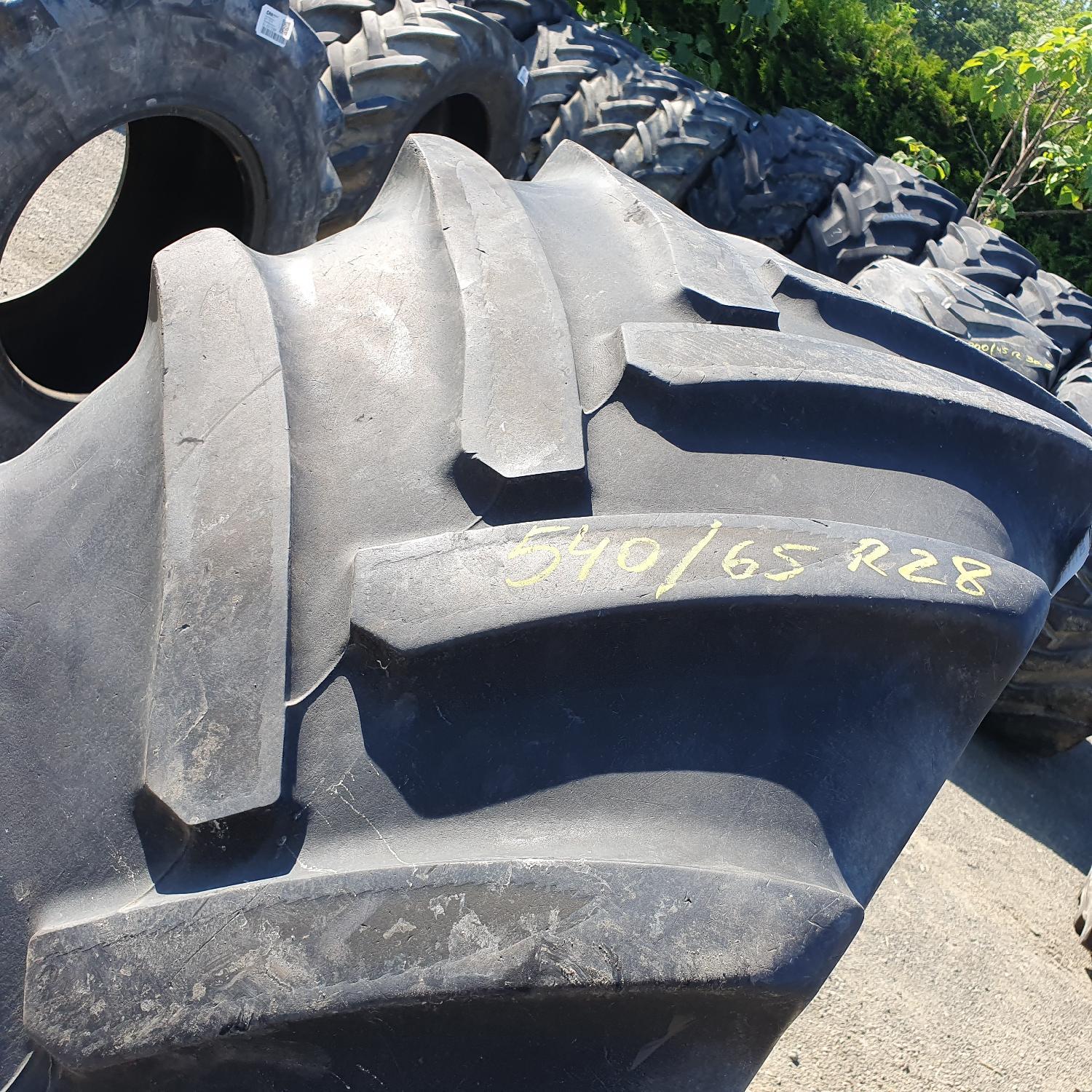  Cauciucuri 540/65R28 Continental