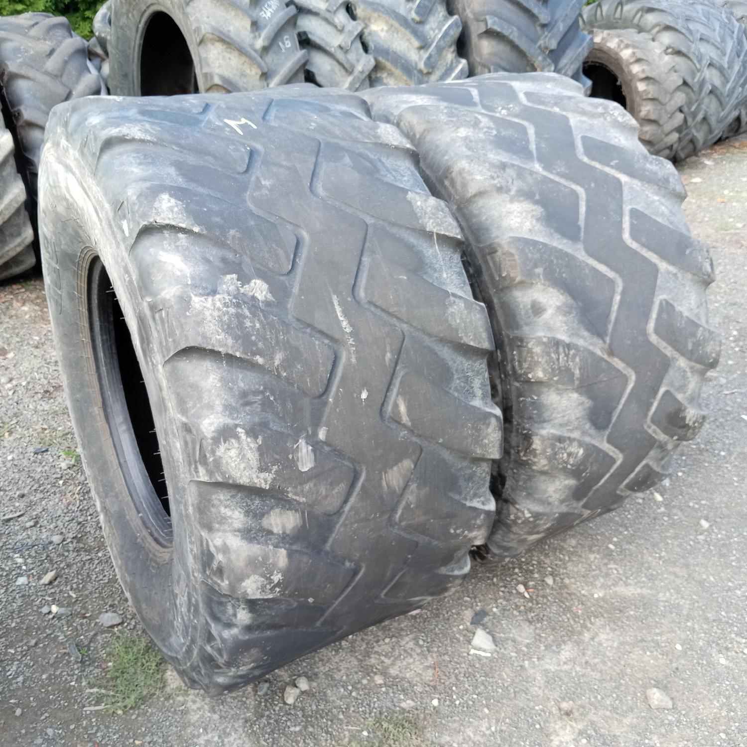  Cauciucuri 560/60R22.5 Bkt