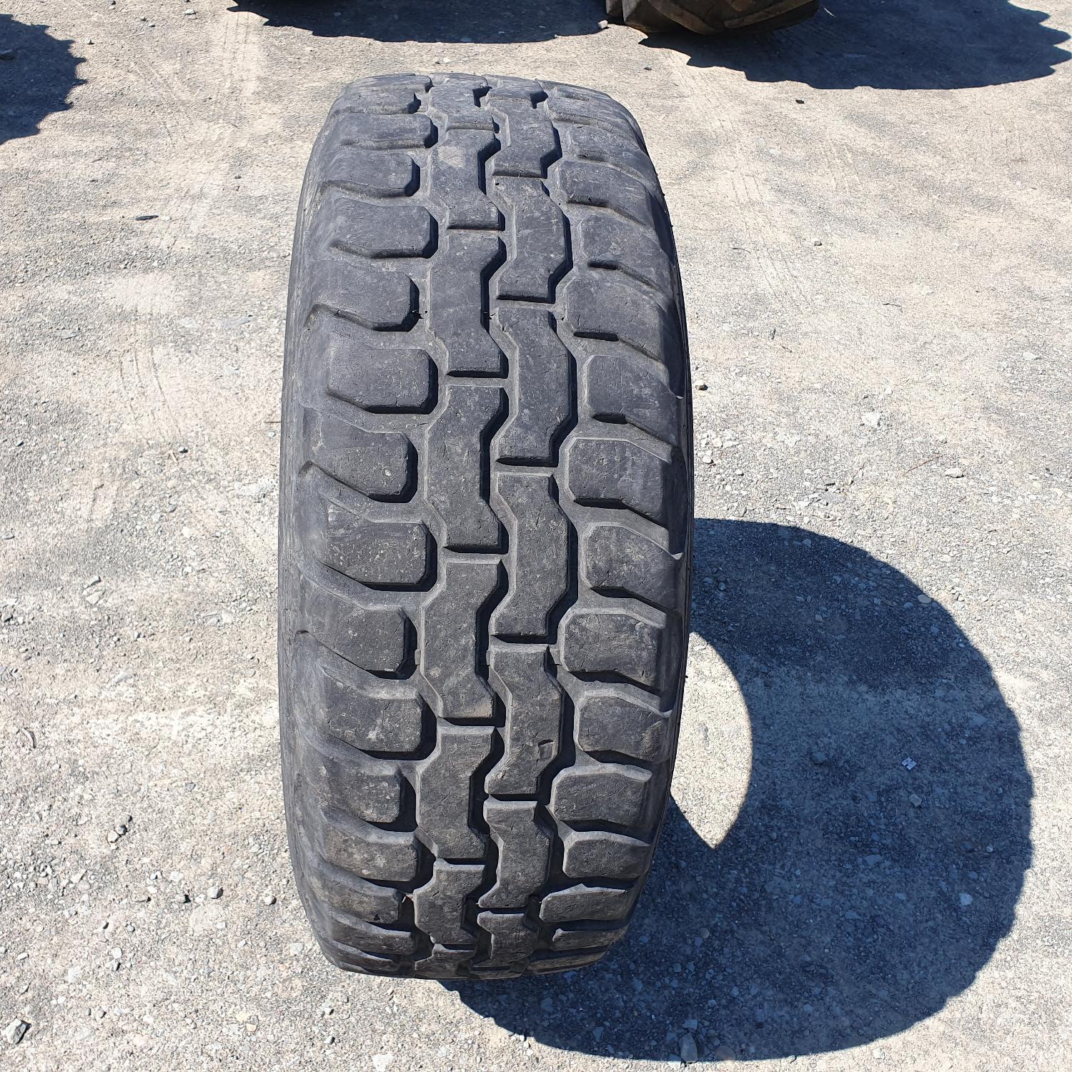  Cauciucuri 15R22.5 Universal