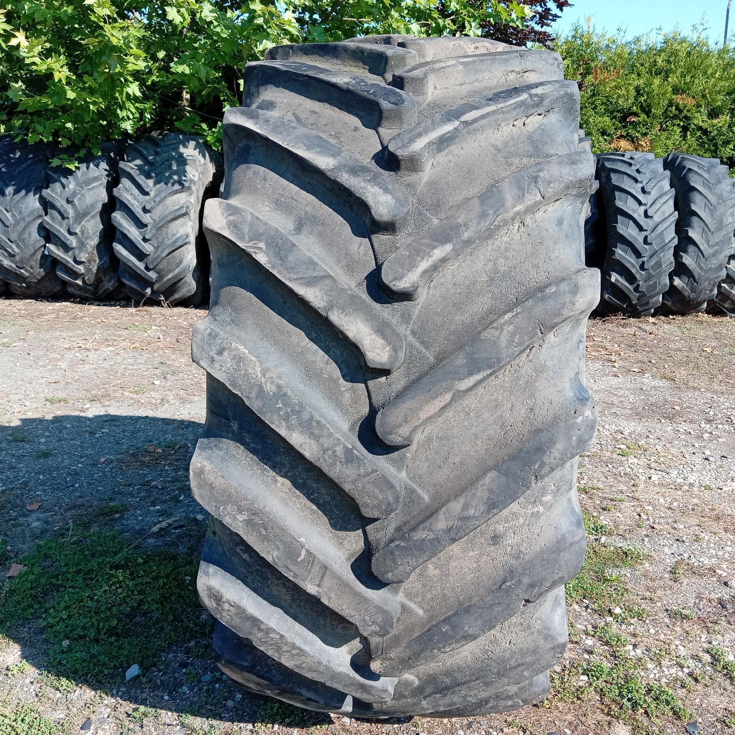  Cauciucuri 30.5R32  Dneproshina