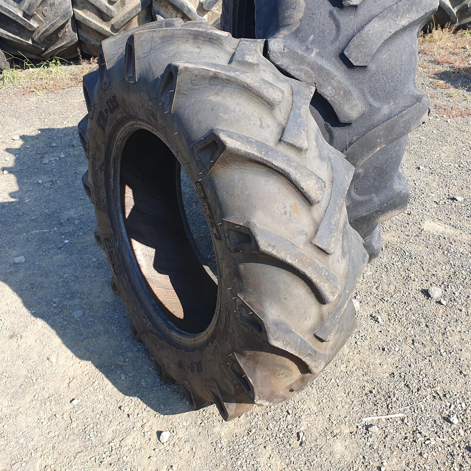  Cauciucuri 11.2-20 (280/85R20) Bkt