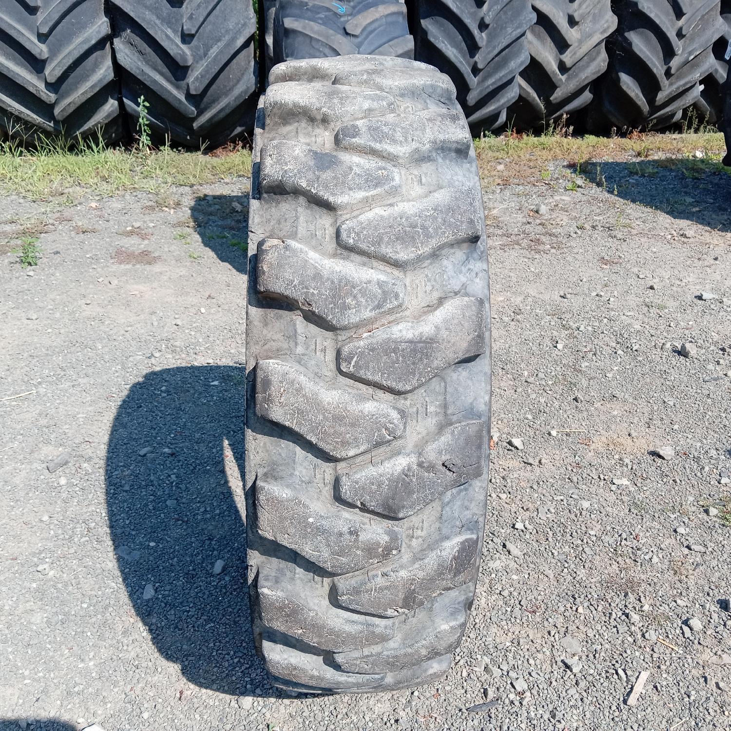  Cauciucuri 290/90-20 Liebherr