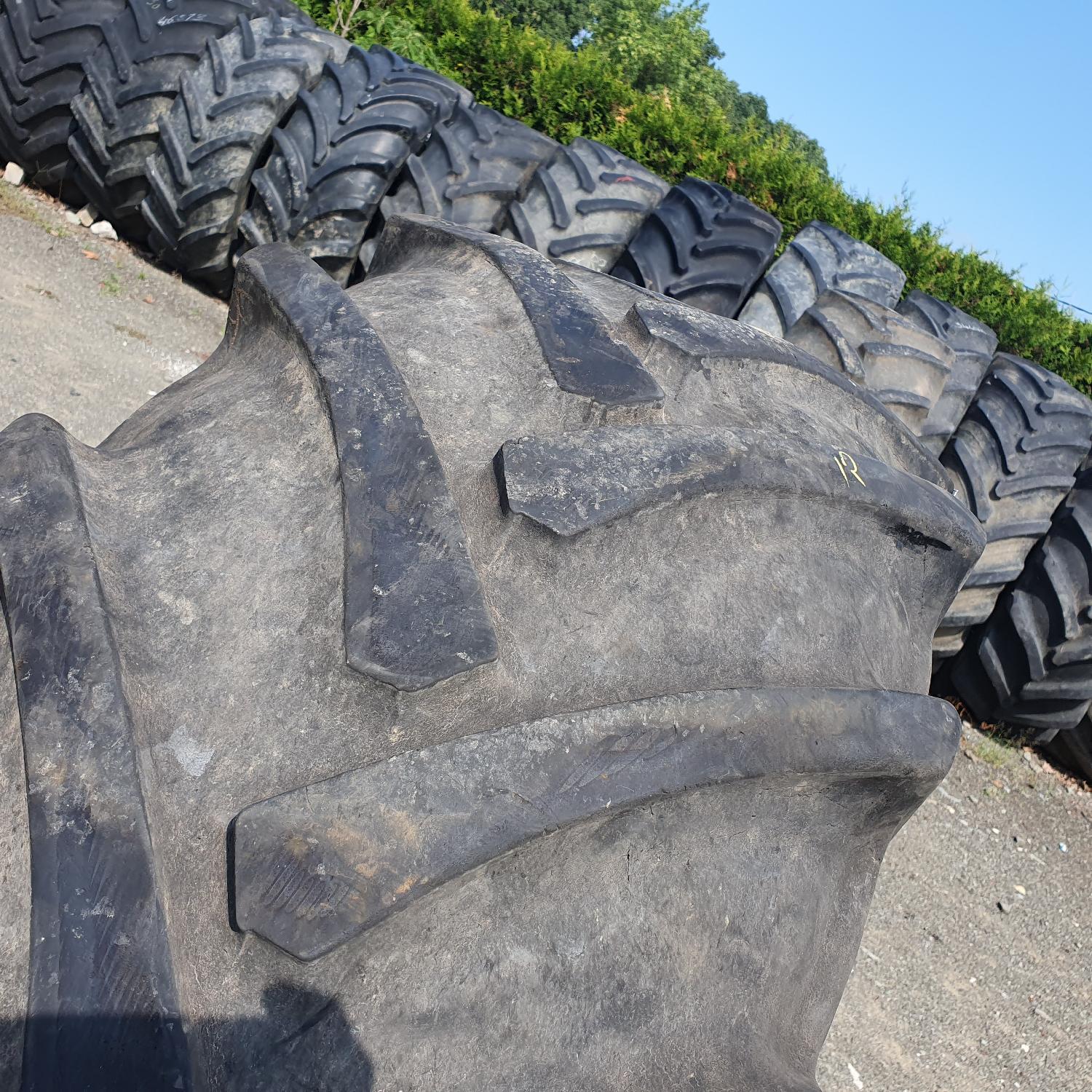  Cauciucuri 500/70R24  Continental