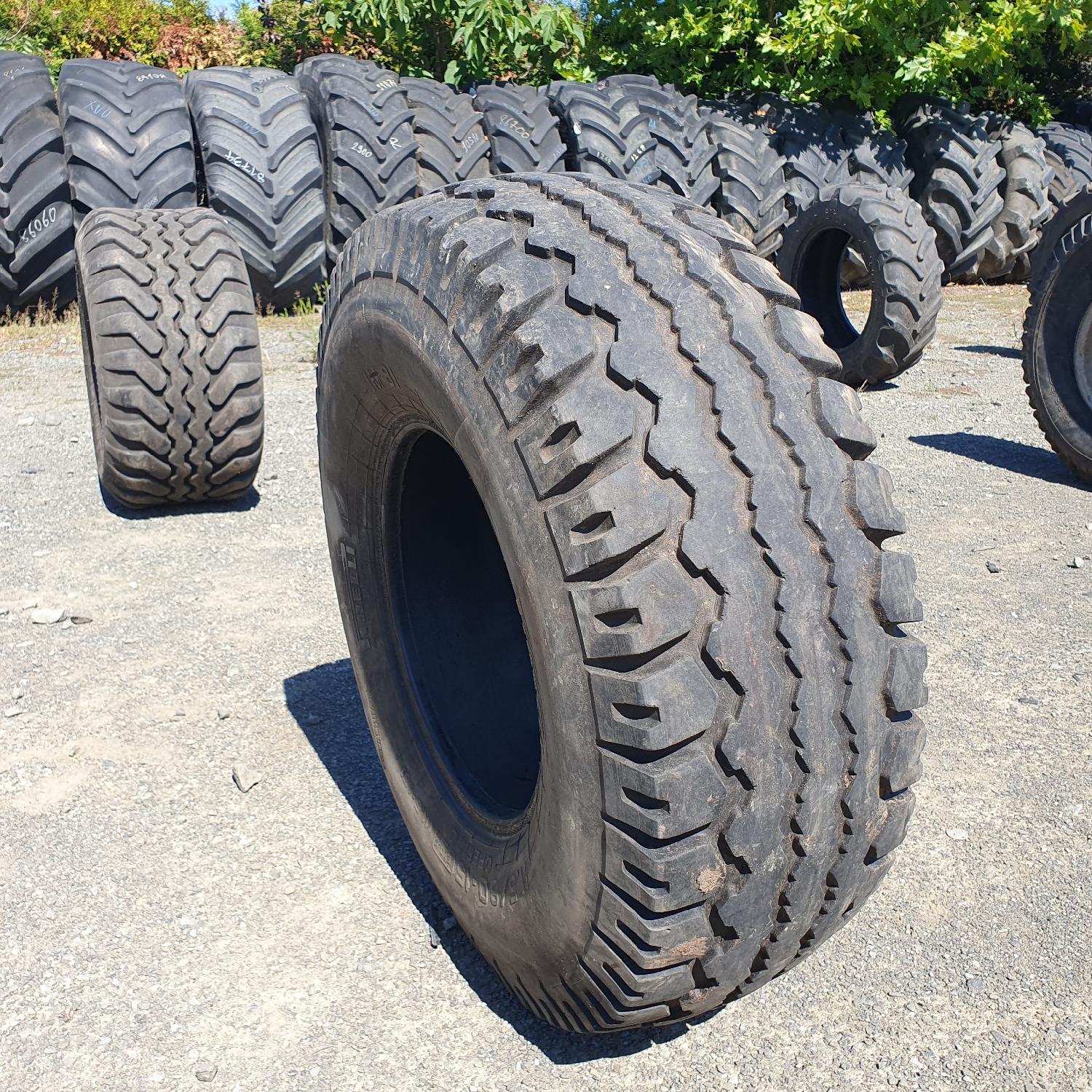  Cauciucuri 11.5/80-15 Pirelli