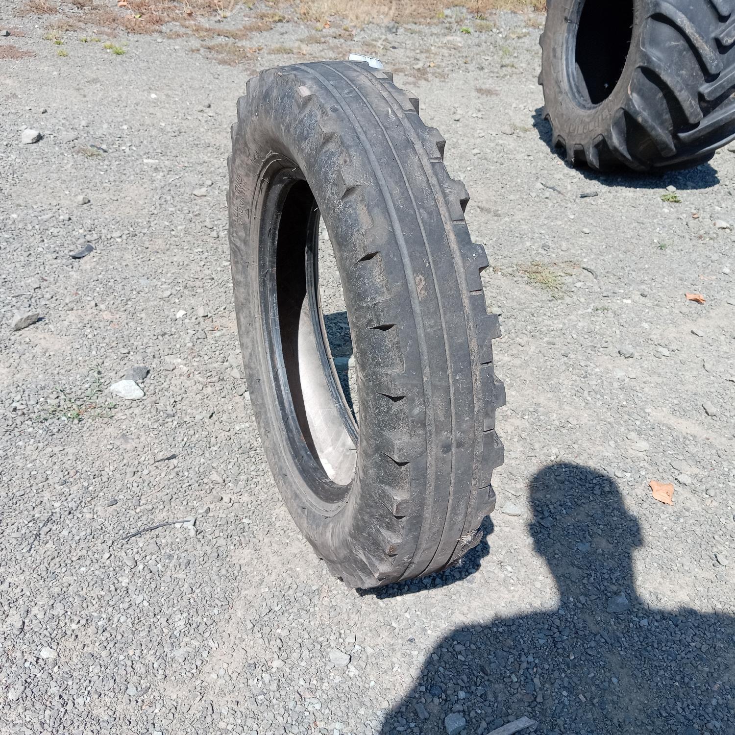  Cauciucuri 5.50-16 Vredestein