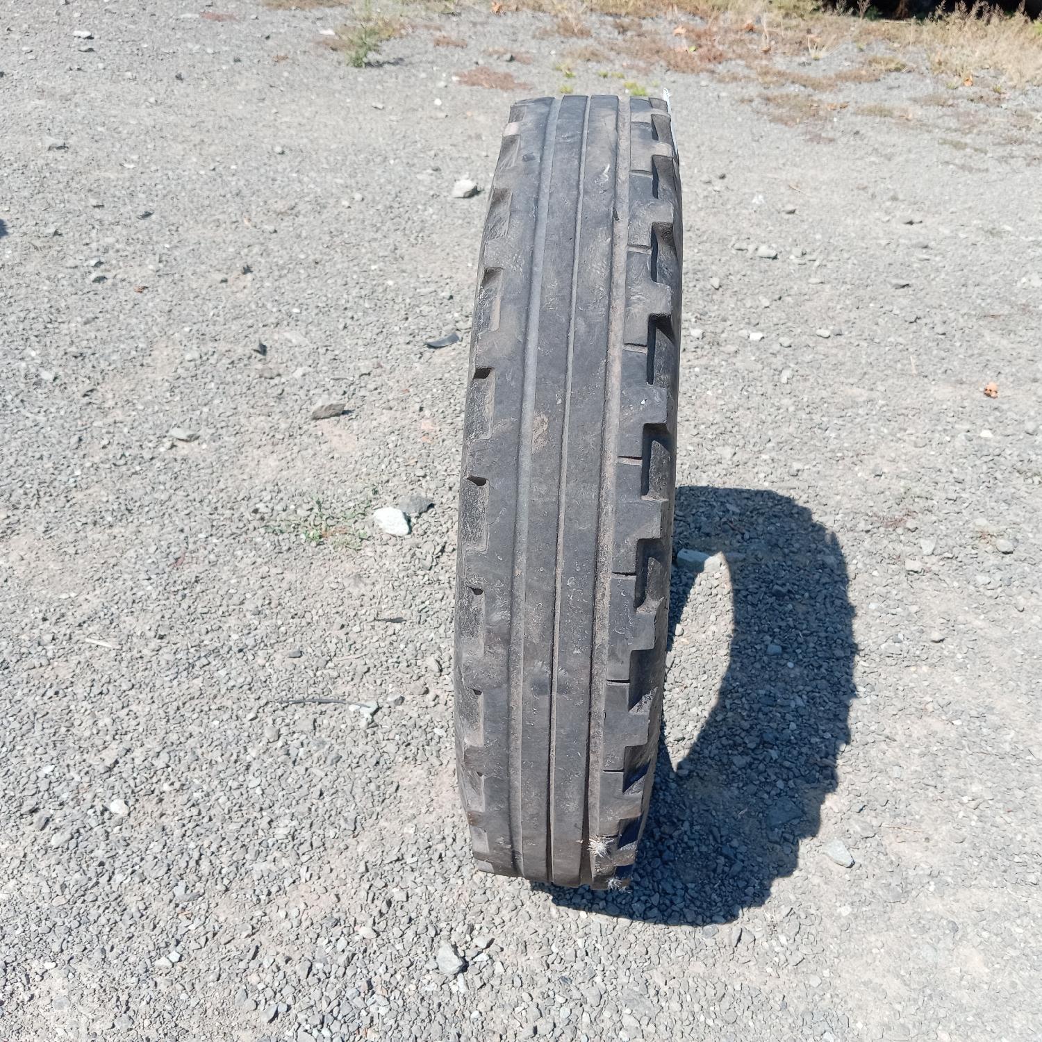  Cauciucuri 5.50-16 Vredestein