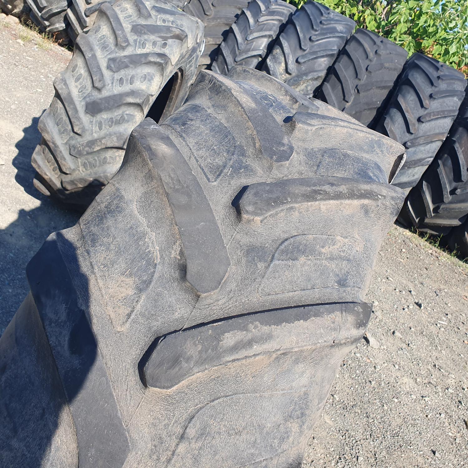  Cauciucuri 14.9R24 (380/85R24) Taurus