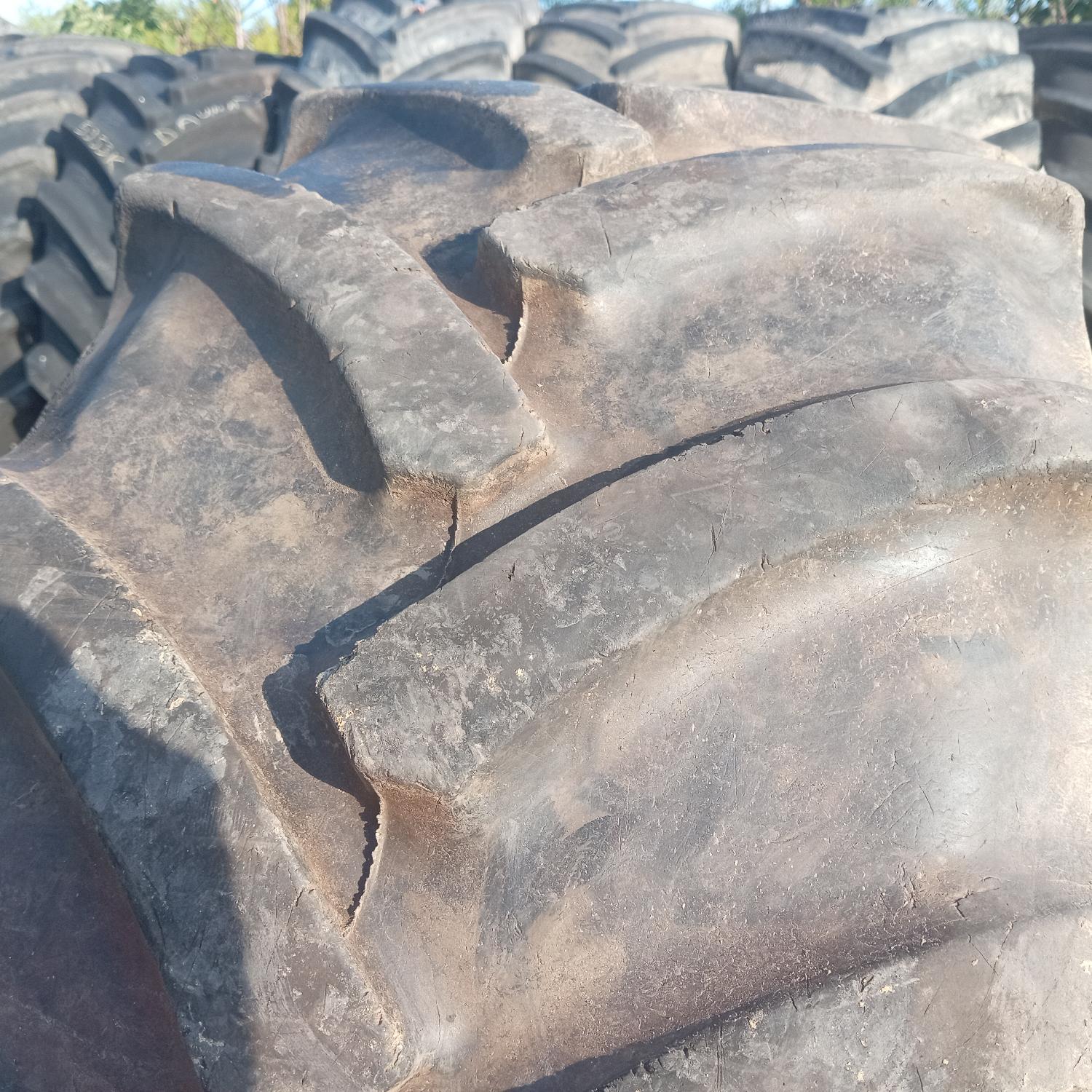  Cauciucuri 420/65R20 Mitas