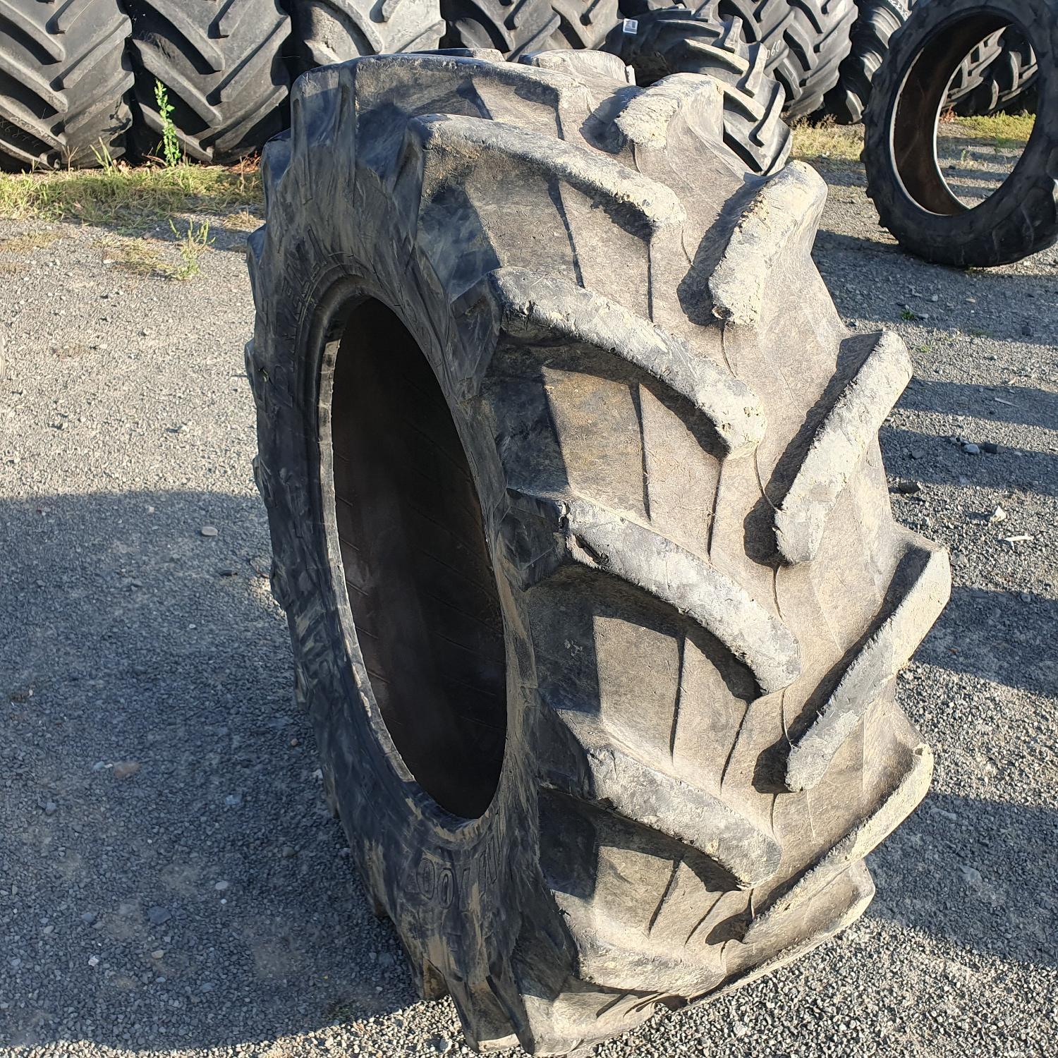  Cauciucuri 420/70R28 Pirelli