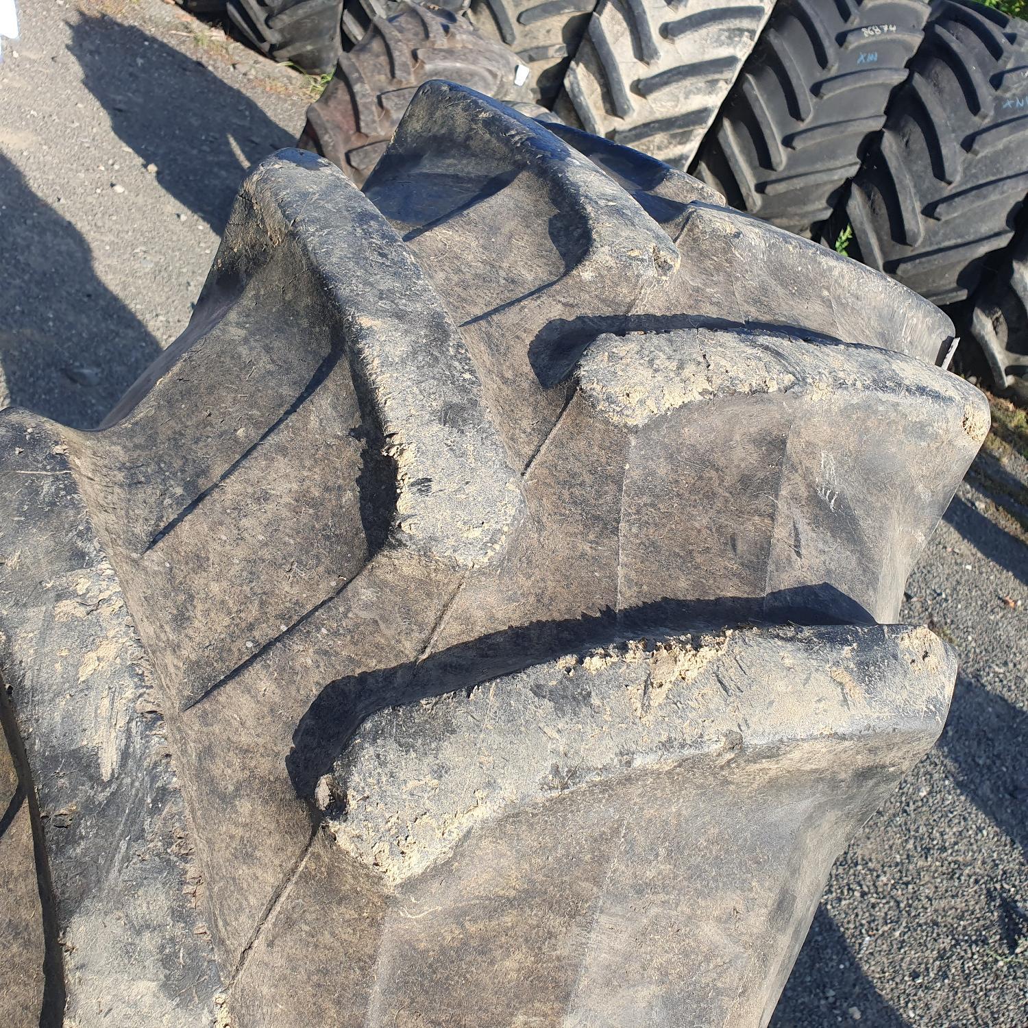  Cauciucuri 420/70R28 Pirelli