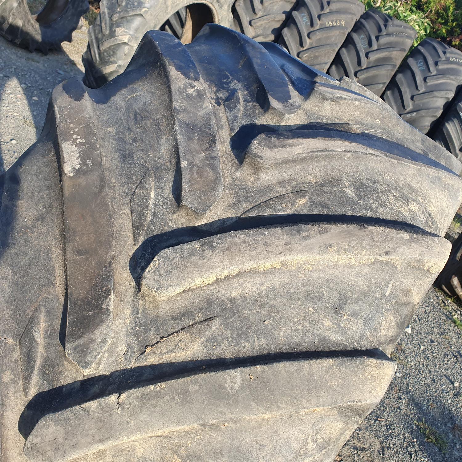  Cauciucuri 600/60R28 Michelin