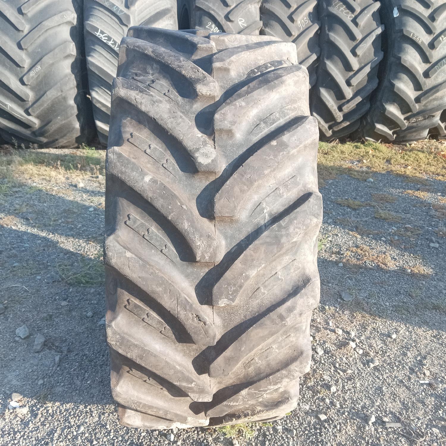  Cauciucuri 440/65R24 Bkt