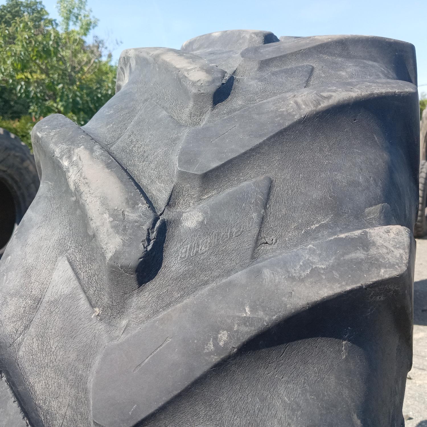  Cauciucuri 14.9R28 (380/85R28) Michelin