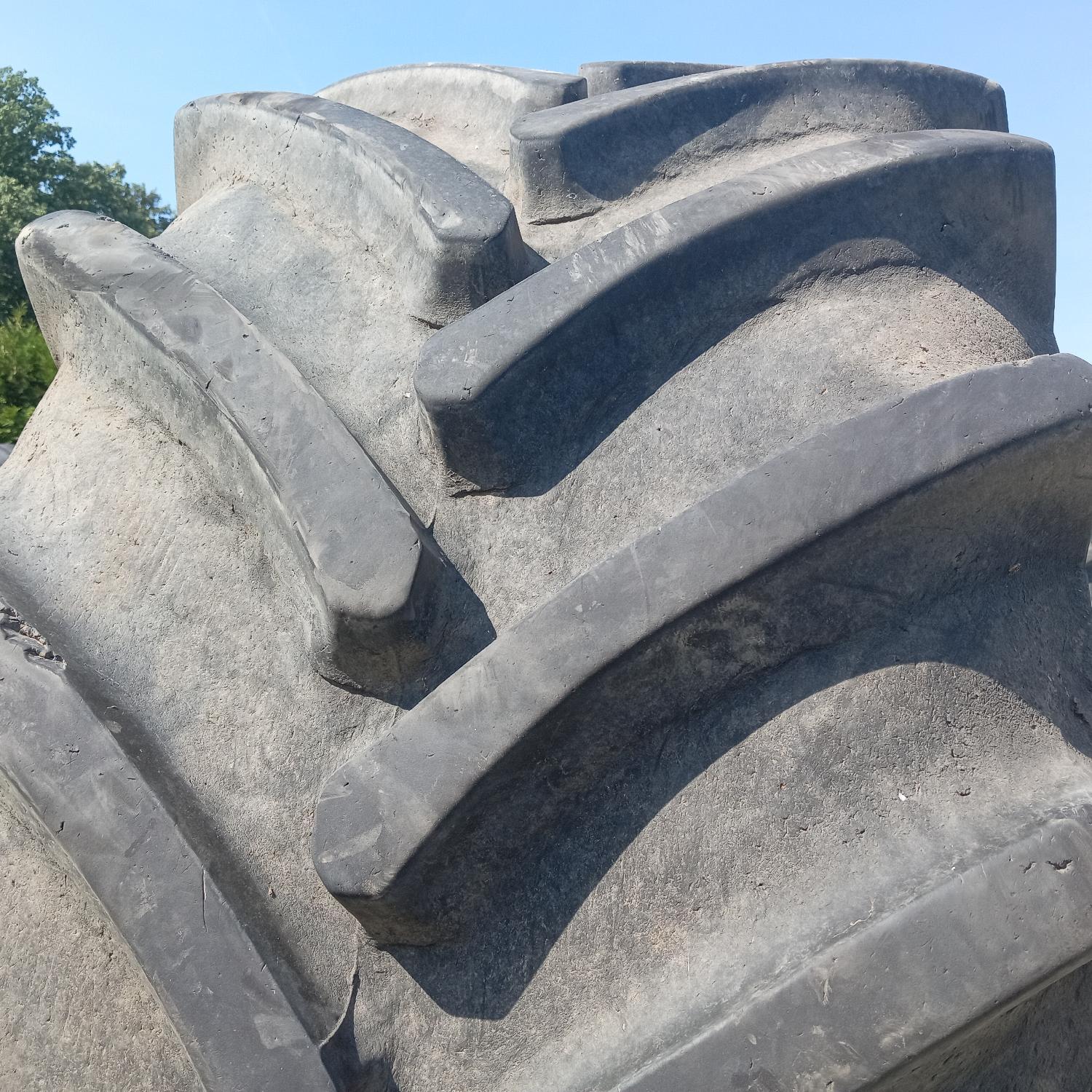  Cauciucuri 800/65R32 (30.5R32) Continental