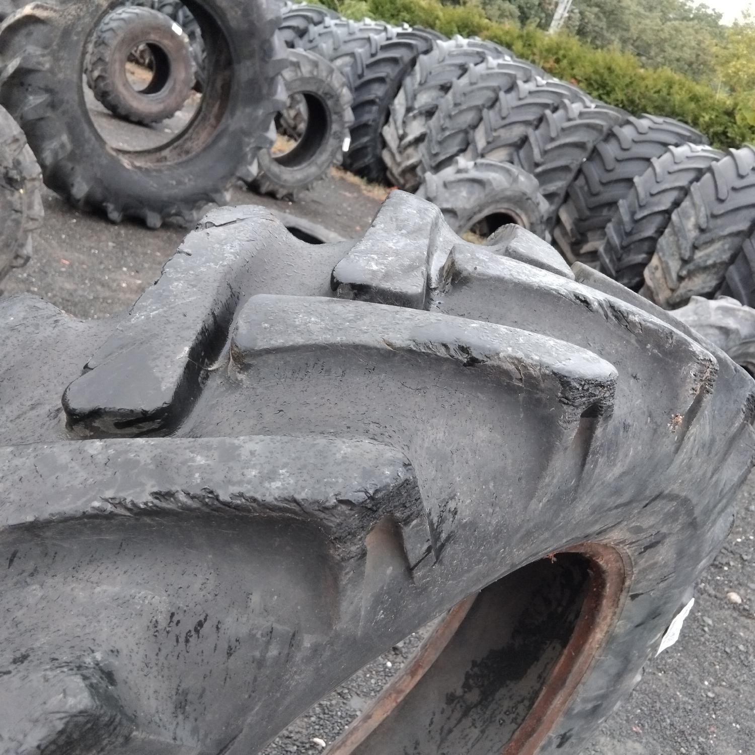 Cauciucuri 12.4-28 (320/85R28) Semperit