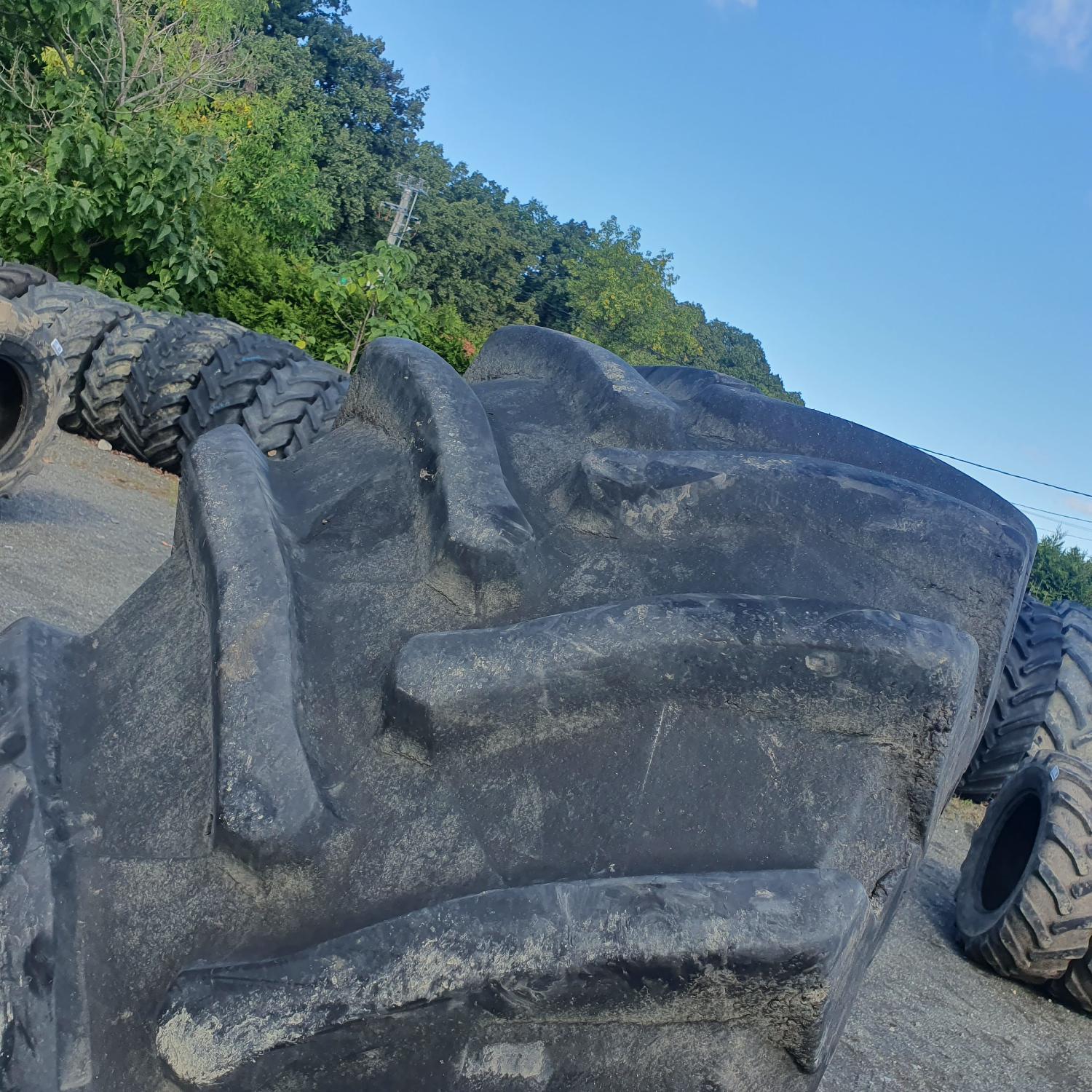  Cauciucuri 800/65R32 Trelleborg