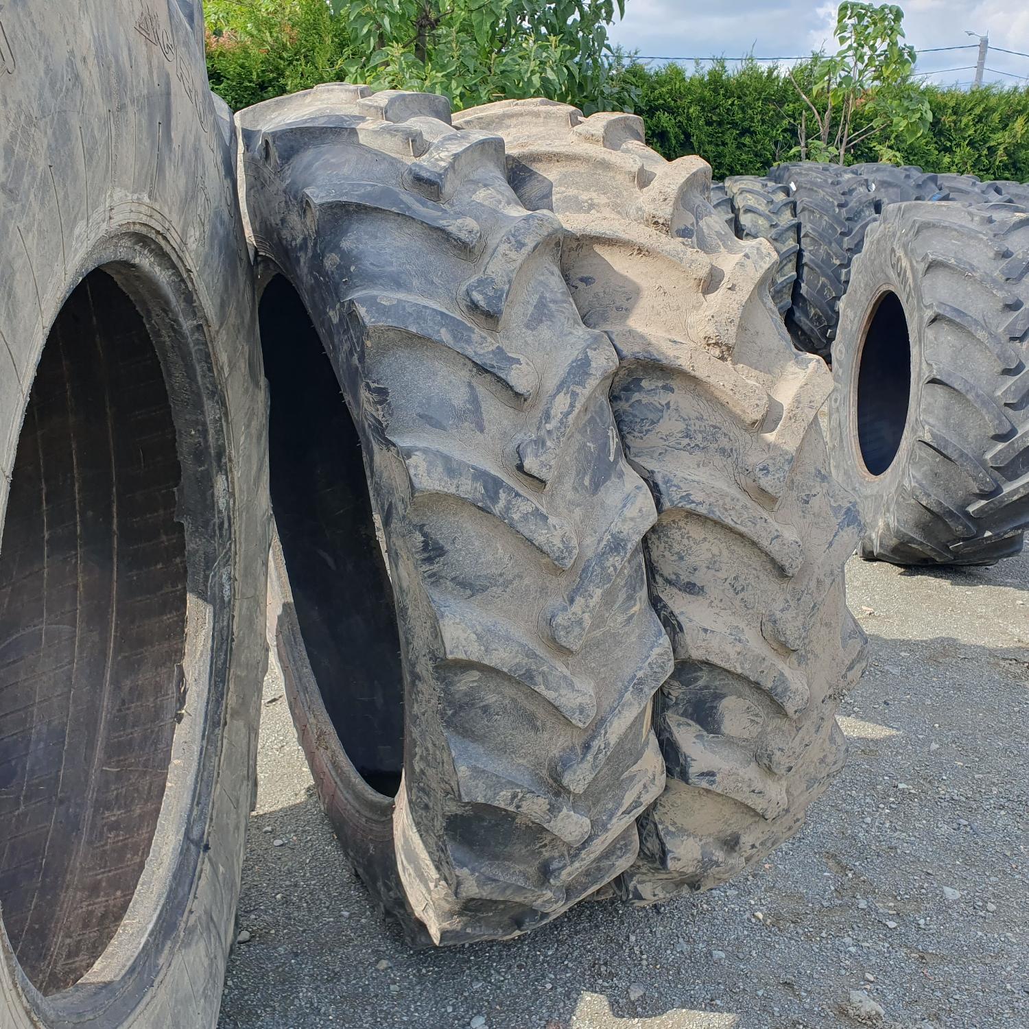  Cauciucuri 13.6R38 Universal