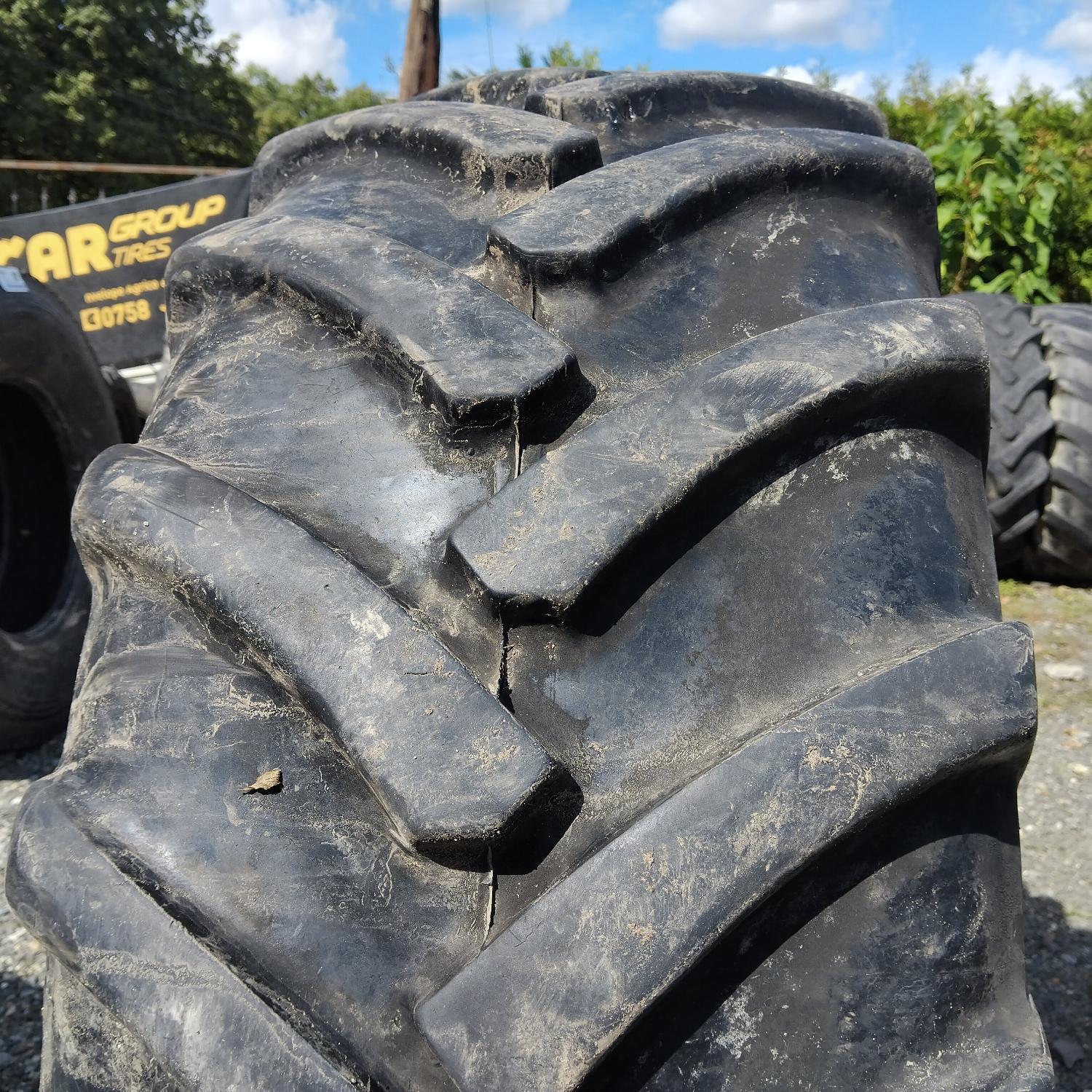 Cauciucuri 425/75R20 Continental