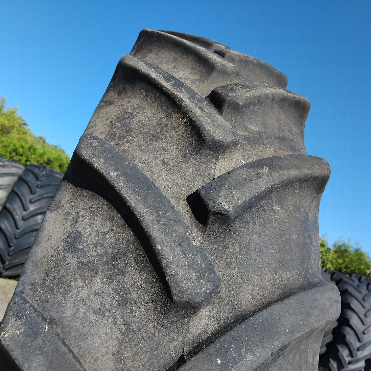  Cauciucuri 340/90R48  Mitas