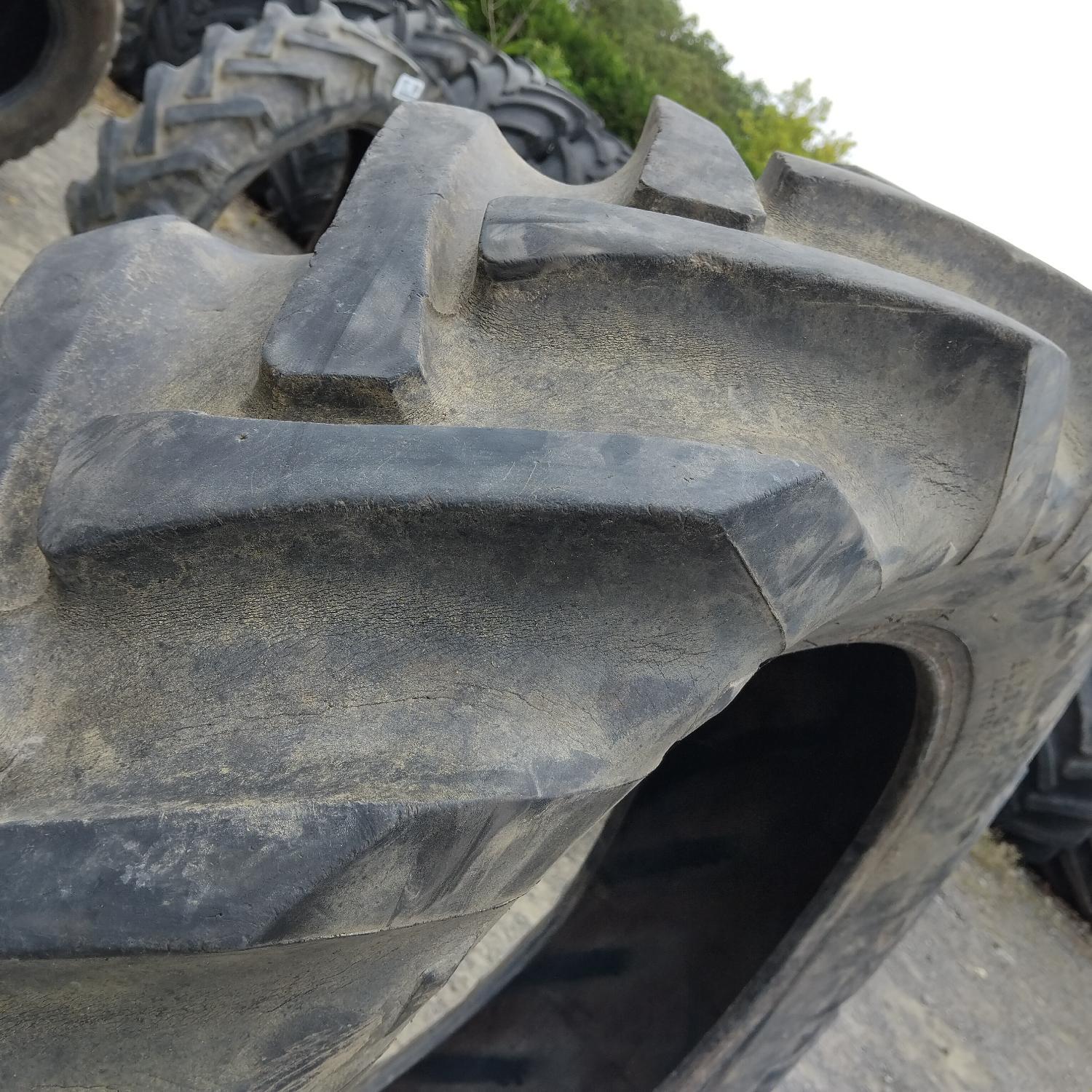  Cauciucuri 12.4-28 (320/85R28) Goodyear