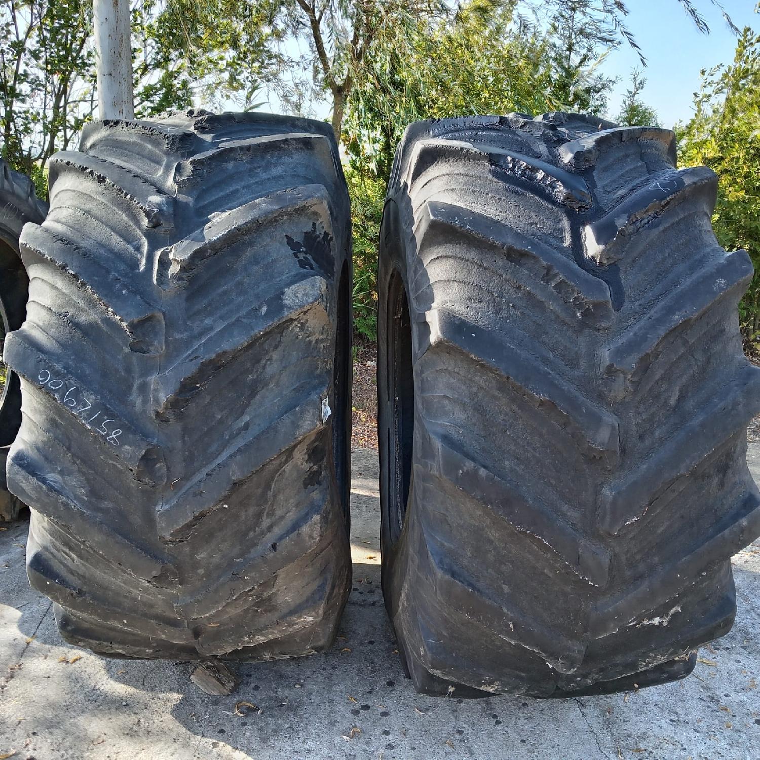  Cauciucuri 800/65R32 Taurus