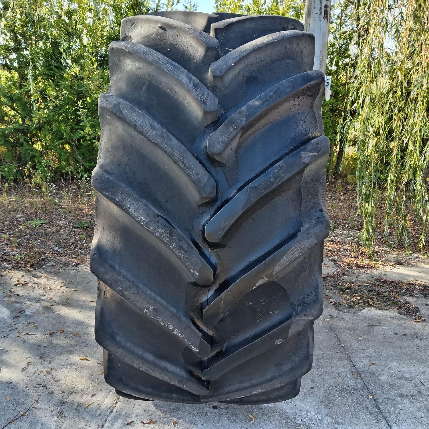  Cauciucuri 800/65R32 (30.5R32) Continental