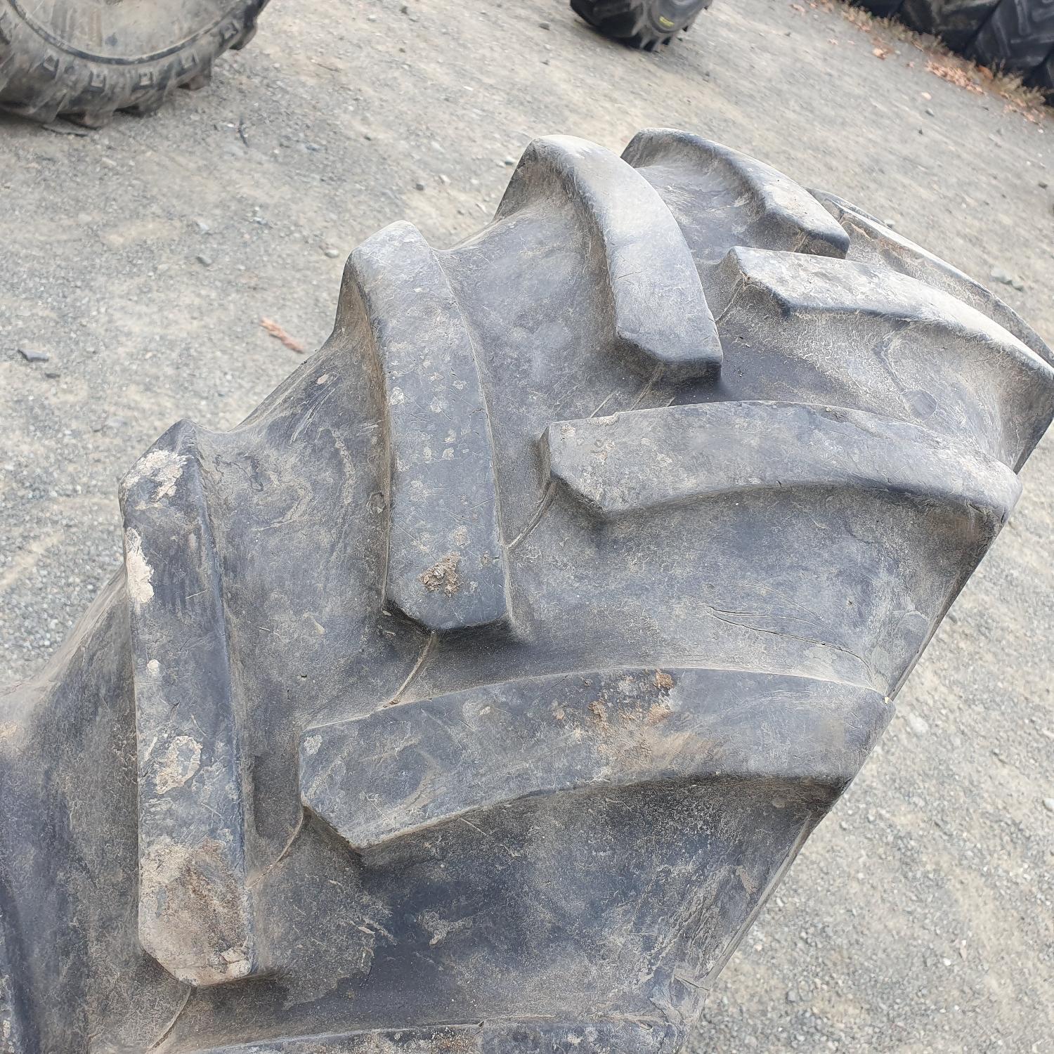  Cauciucuri 285/80R16  Continental