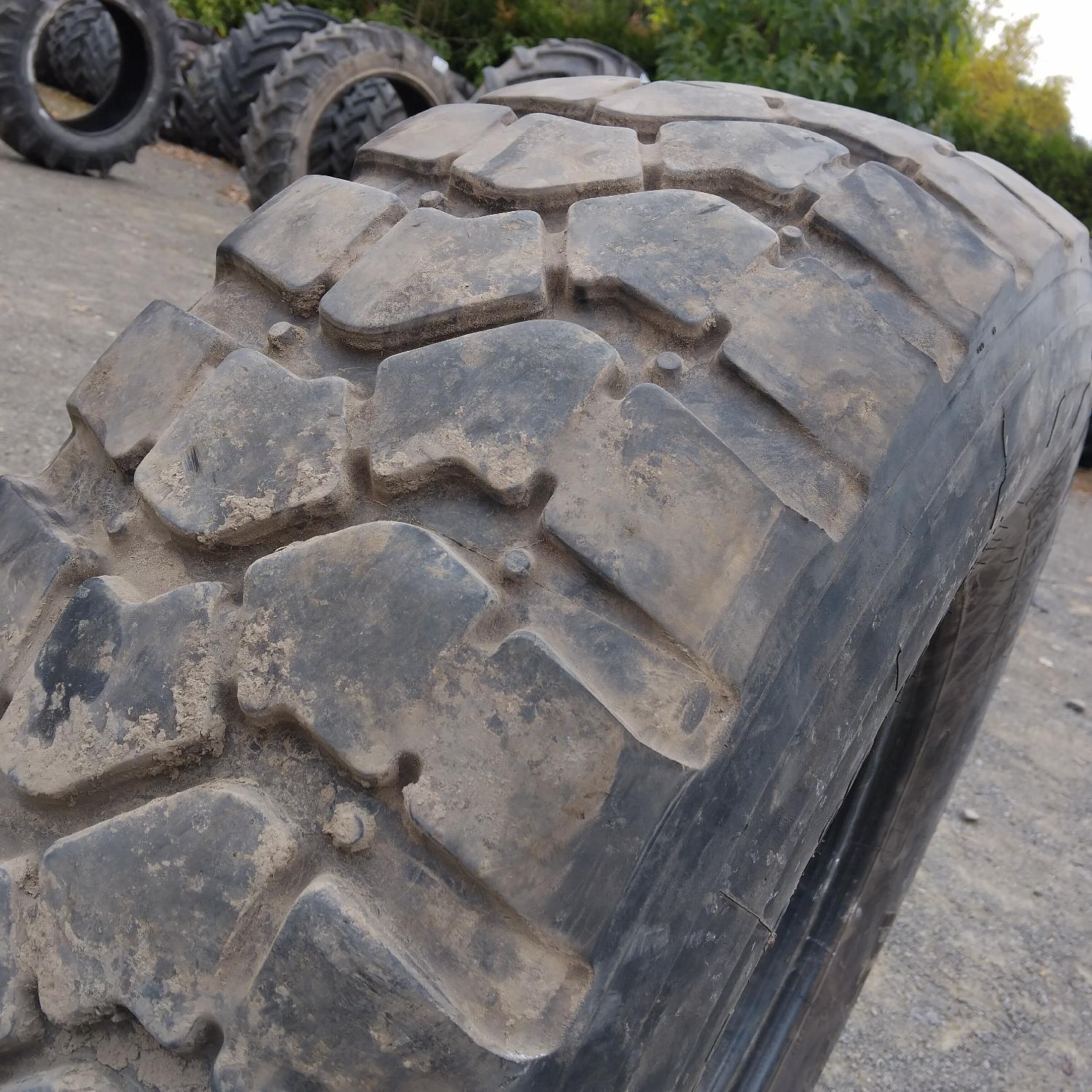  Cauciucuri 365/85R20  Pirelli