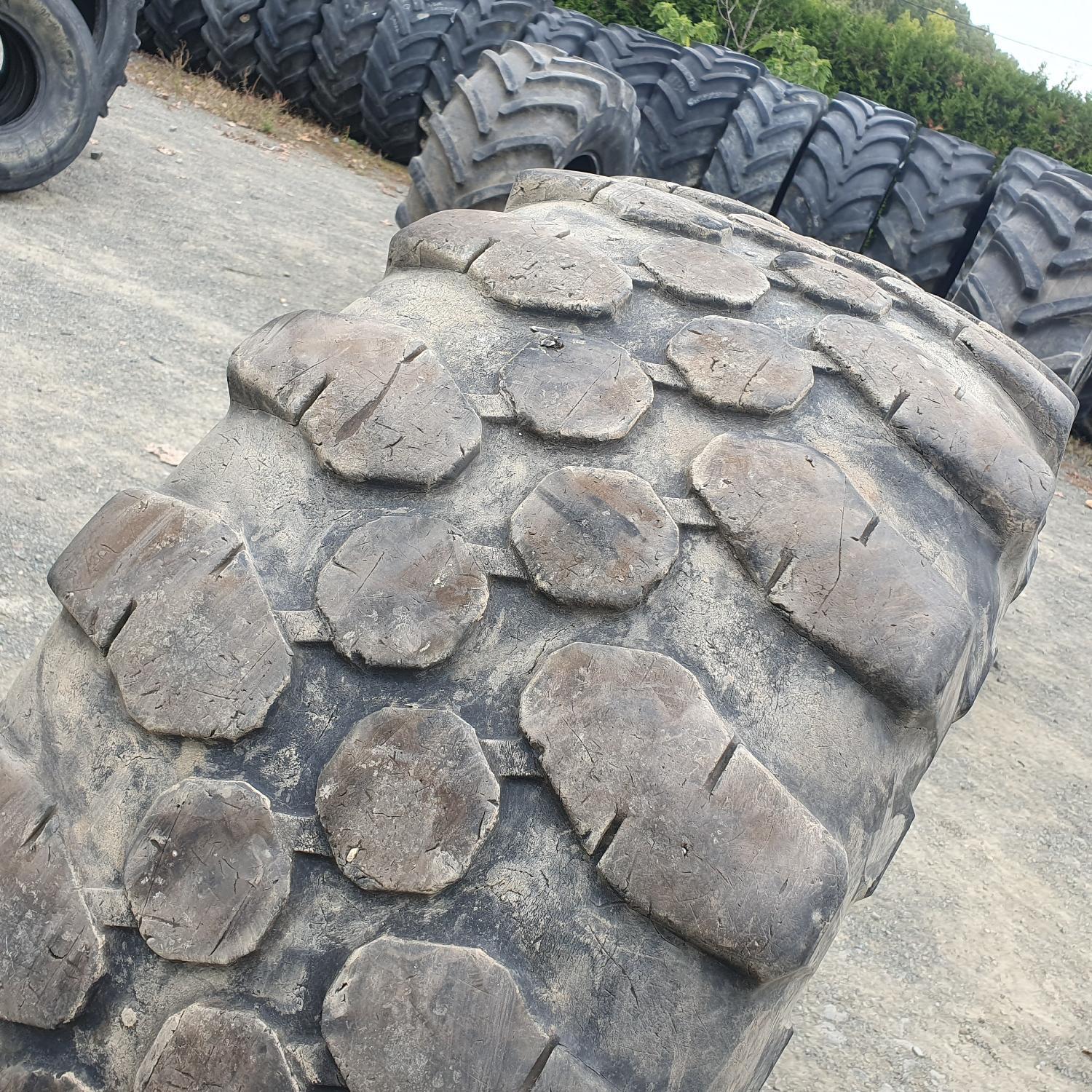  Cauciucuri 500/70R24  Michelin