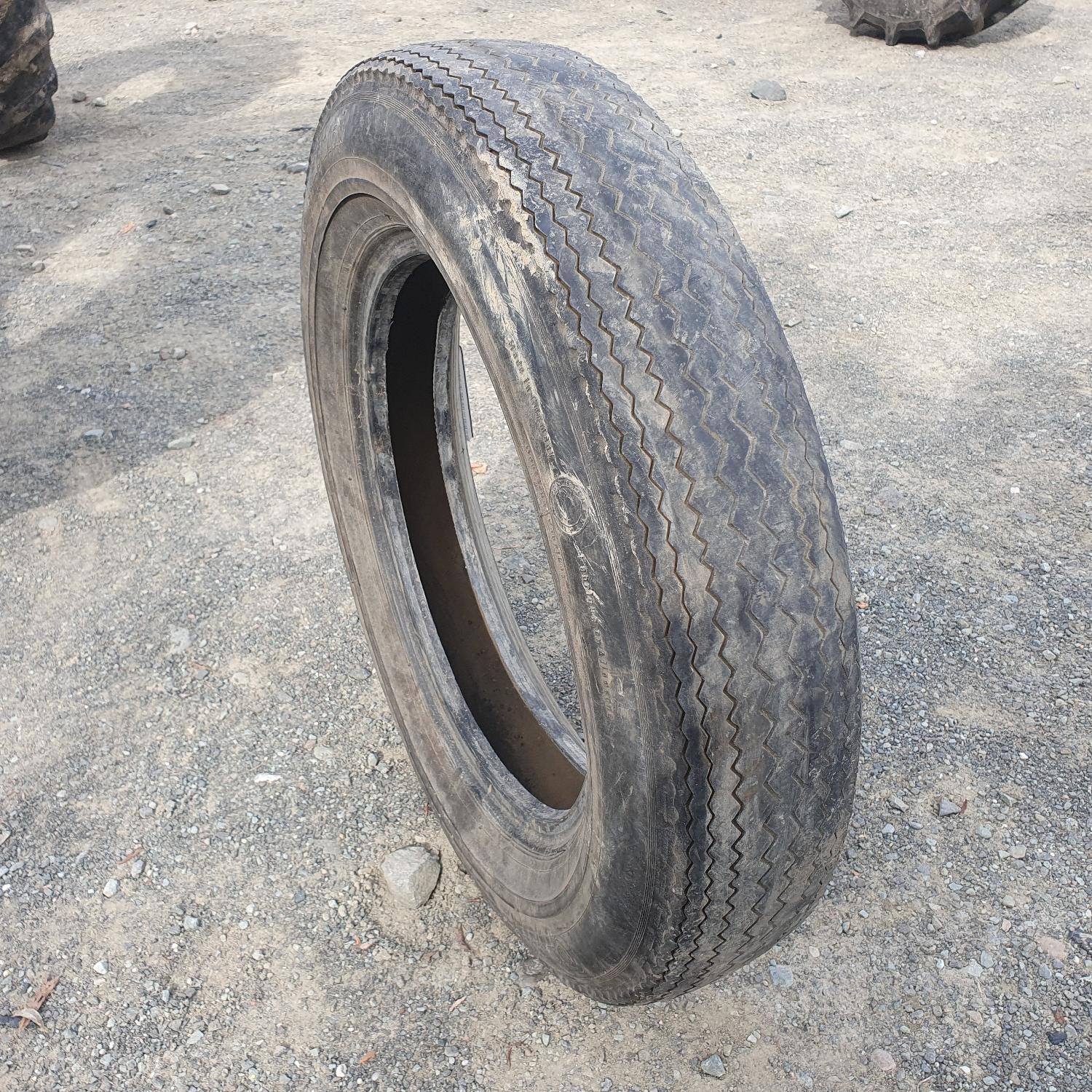  Cauciucuri 5.60-15  Continental