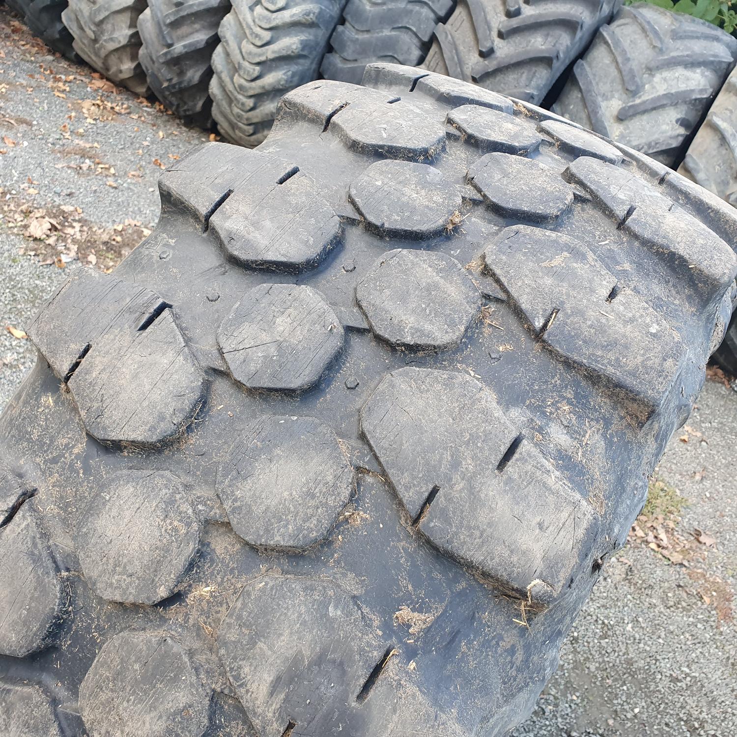  Cauciucuri 460/70R24 (17.5R24) Michelin