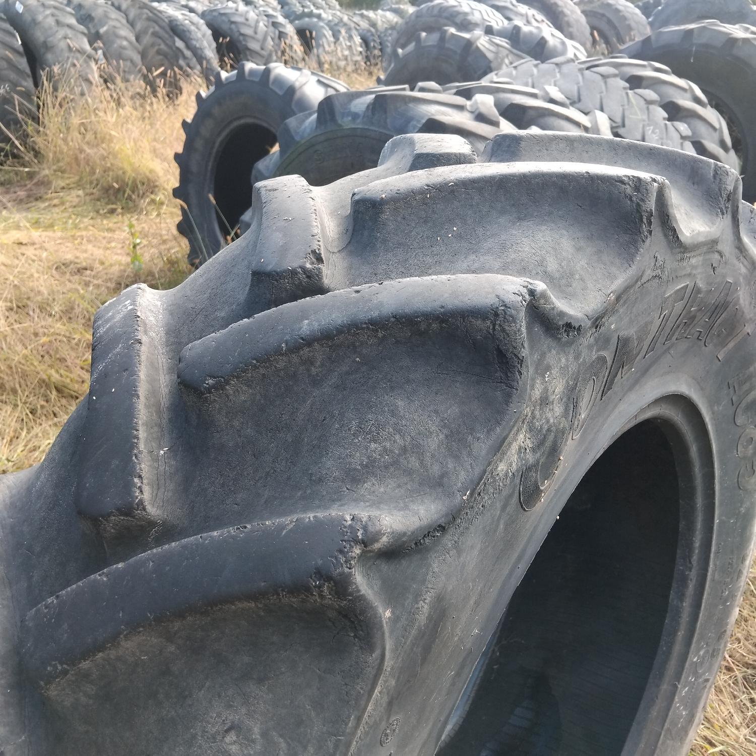  Cauciucuri 320/85R24 (12.4R24) Continental