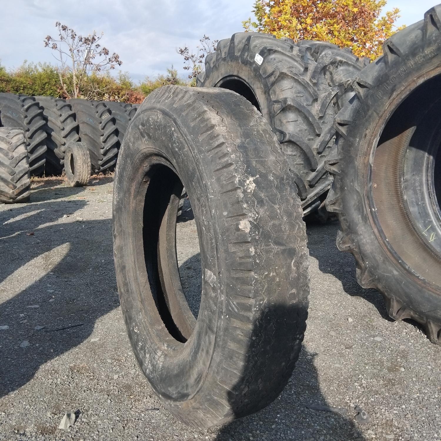  Cauciucuri 8.25-20  Semperit