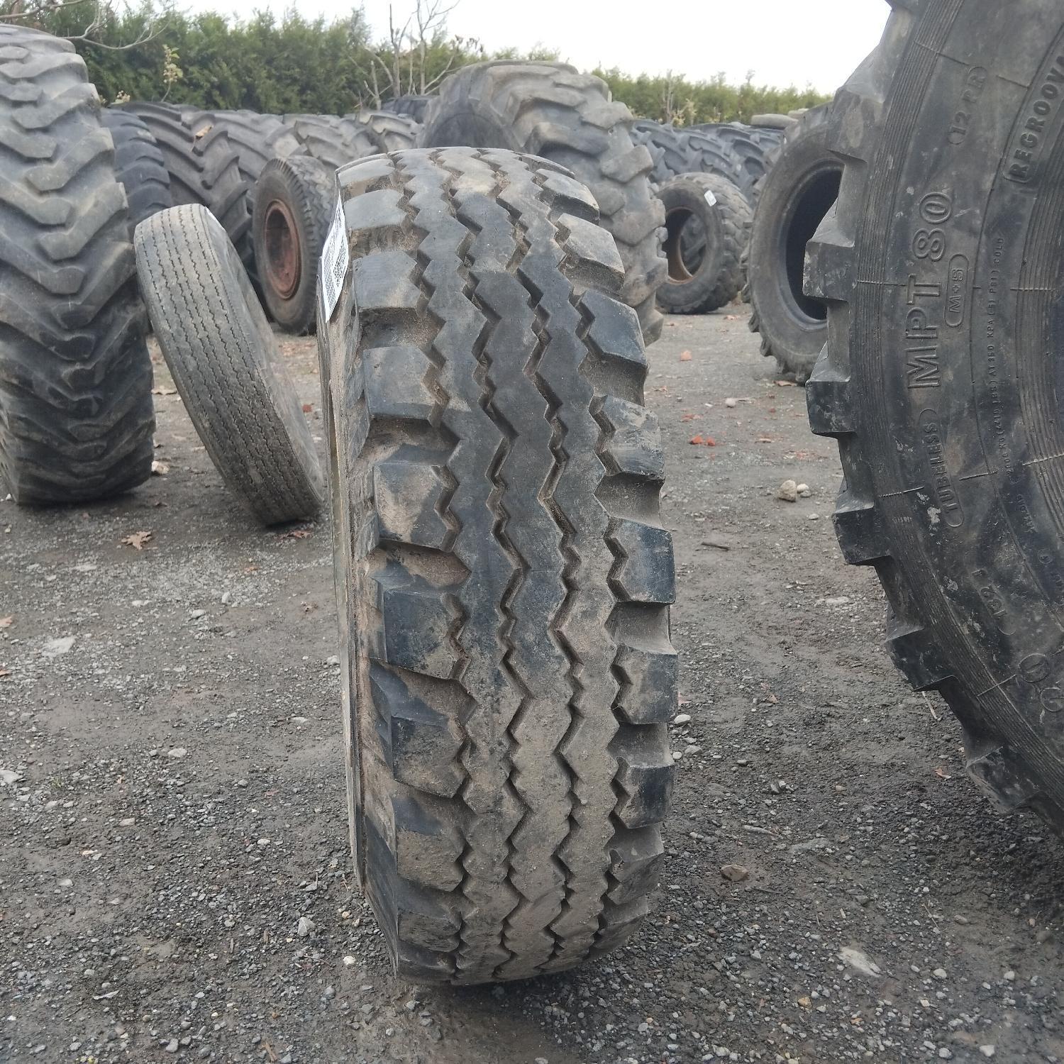  Cauciucuri 7.50-10  Dunlop