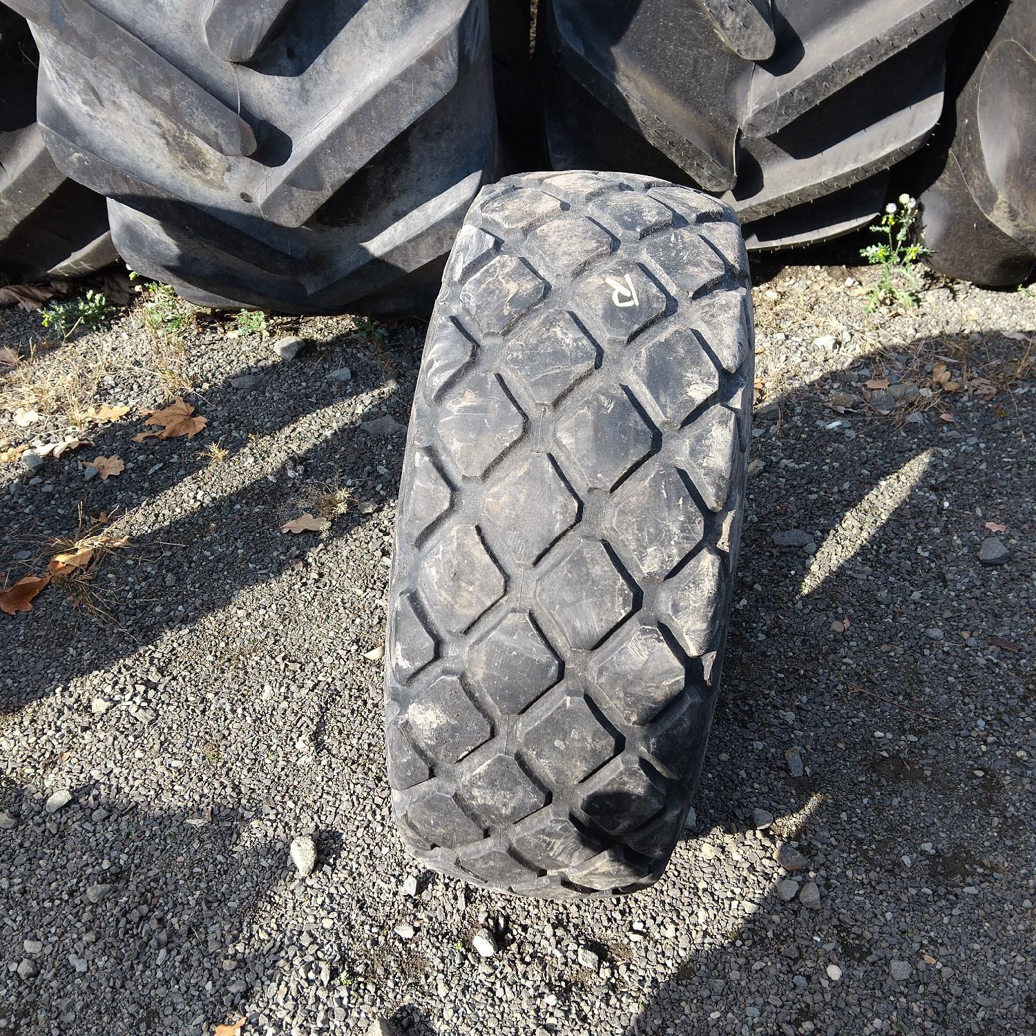  Cauciucuri 10-12  Semperit