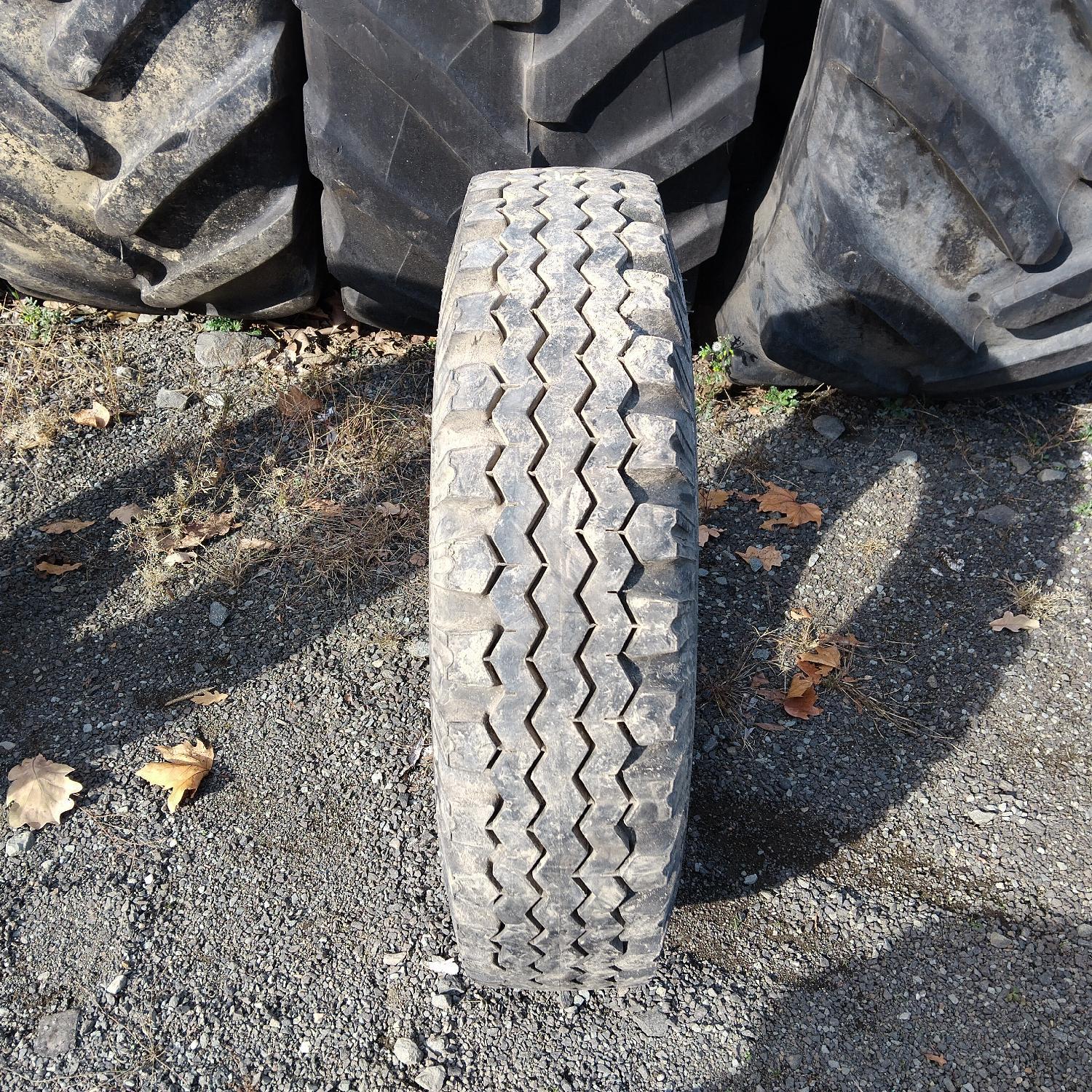  Cauciucuri 8.40-15  Universal