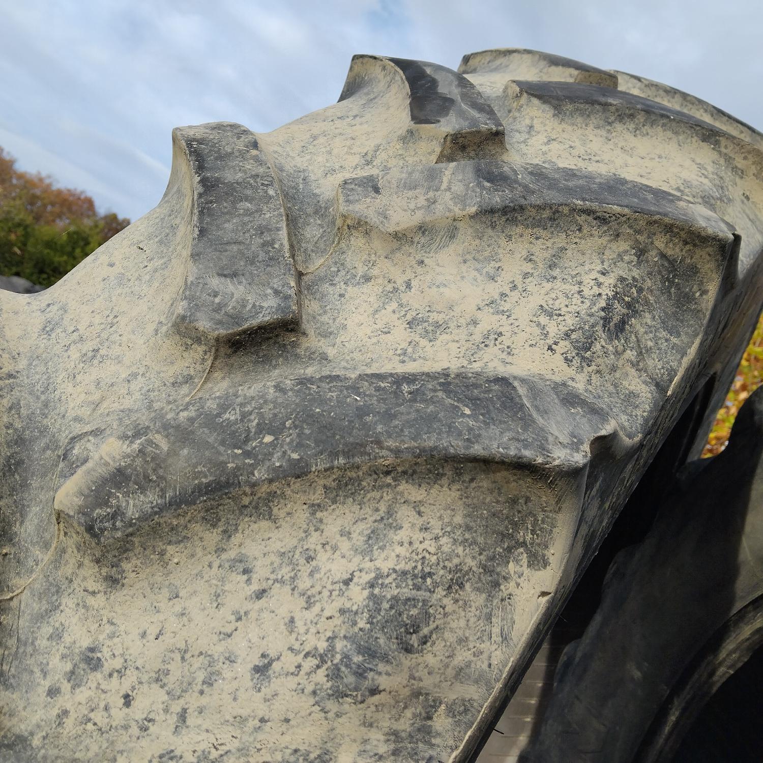  Cauciucuri 340/85R48 (13.6R48) Continental