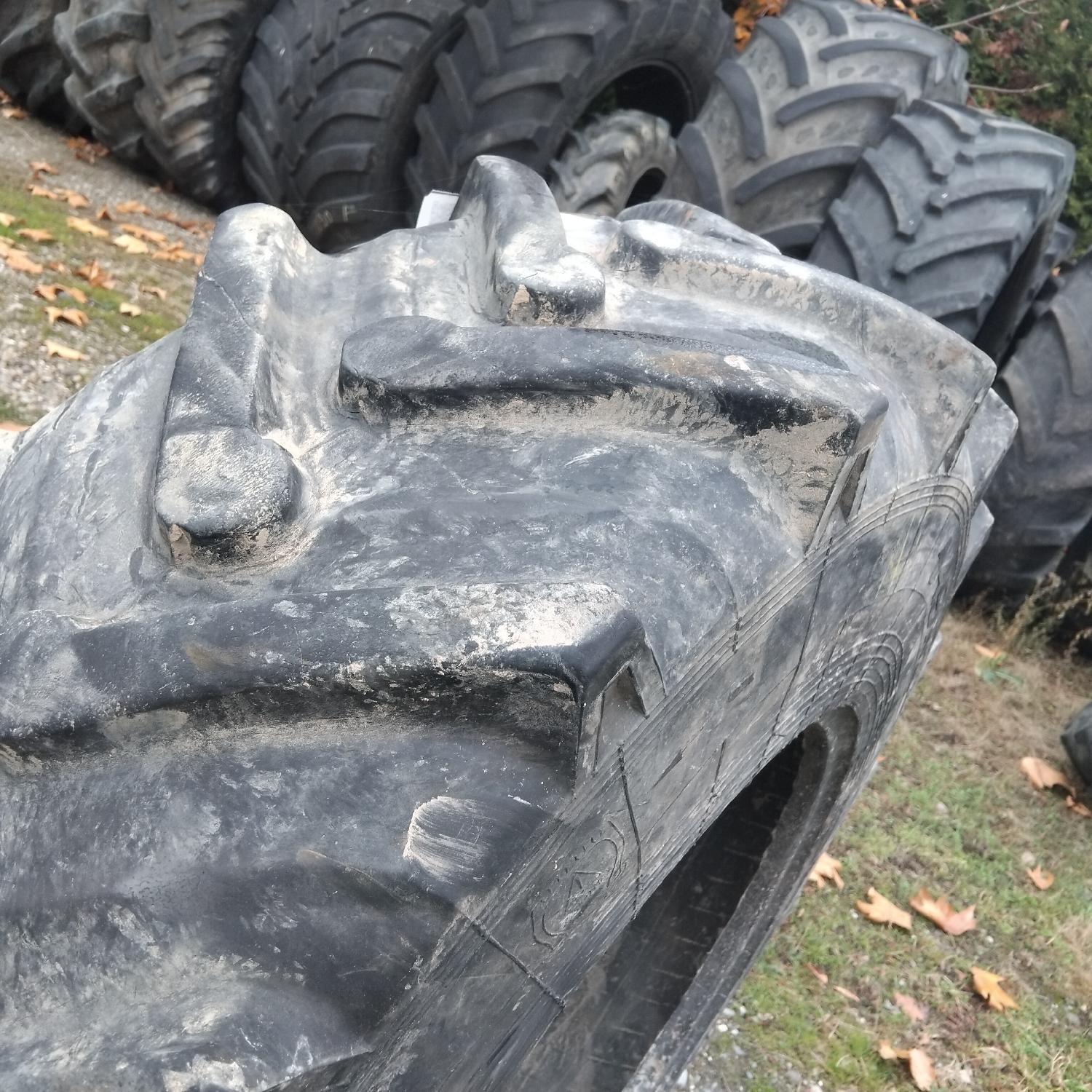  Cauciucuri 14.9R24 (380/85R24) Dneproshina