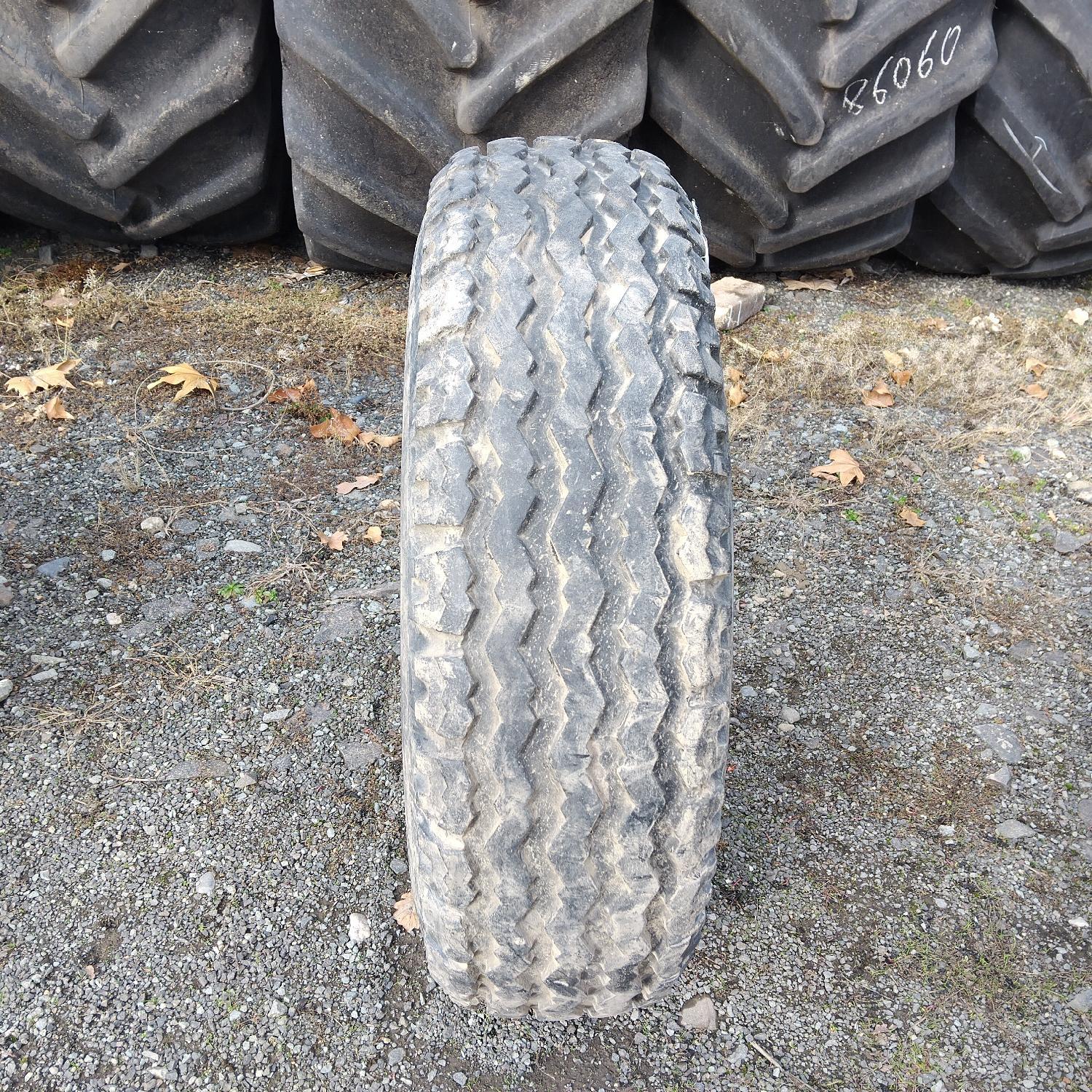  Cauciucuri 10.5/80-18 (10.5R18) Dunlop