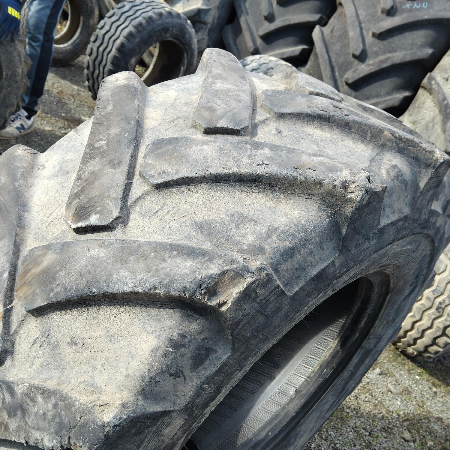  Cauciucuri 405/70-20 (16/70R20) Mitas