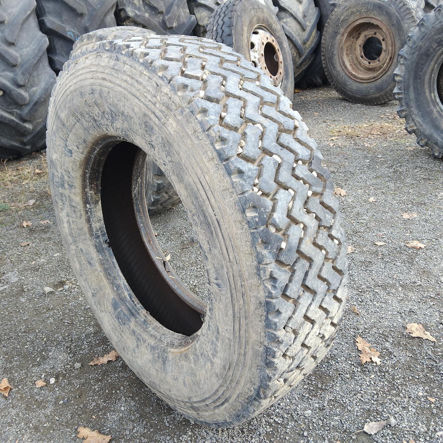  Cauciucuri 315/75R22.5  Semperit