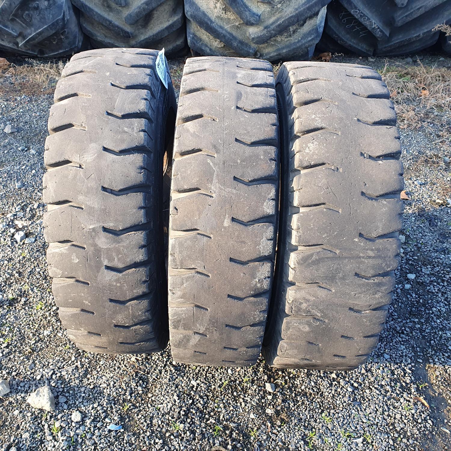  Cauciucuri 7.00-12  Bkt