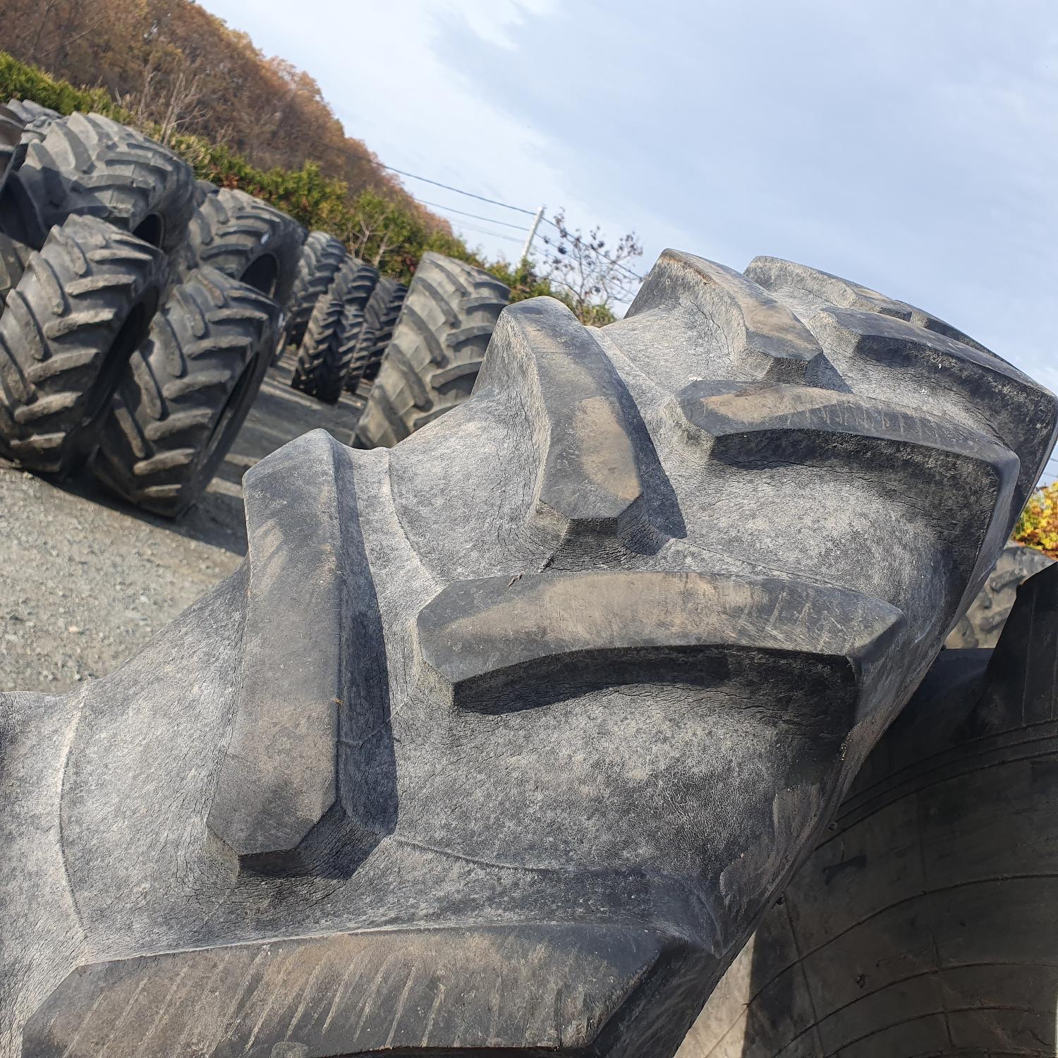  Cauciucuri 11.2R44 (270/95R44) Alliance